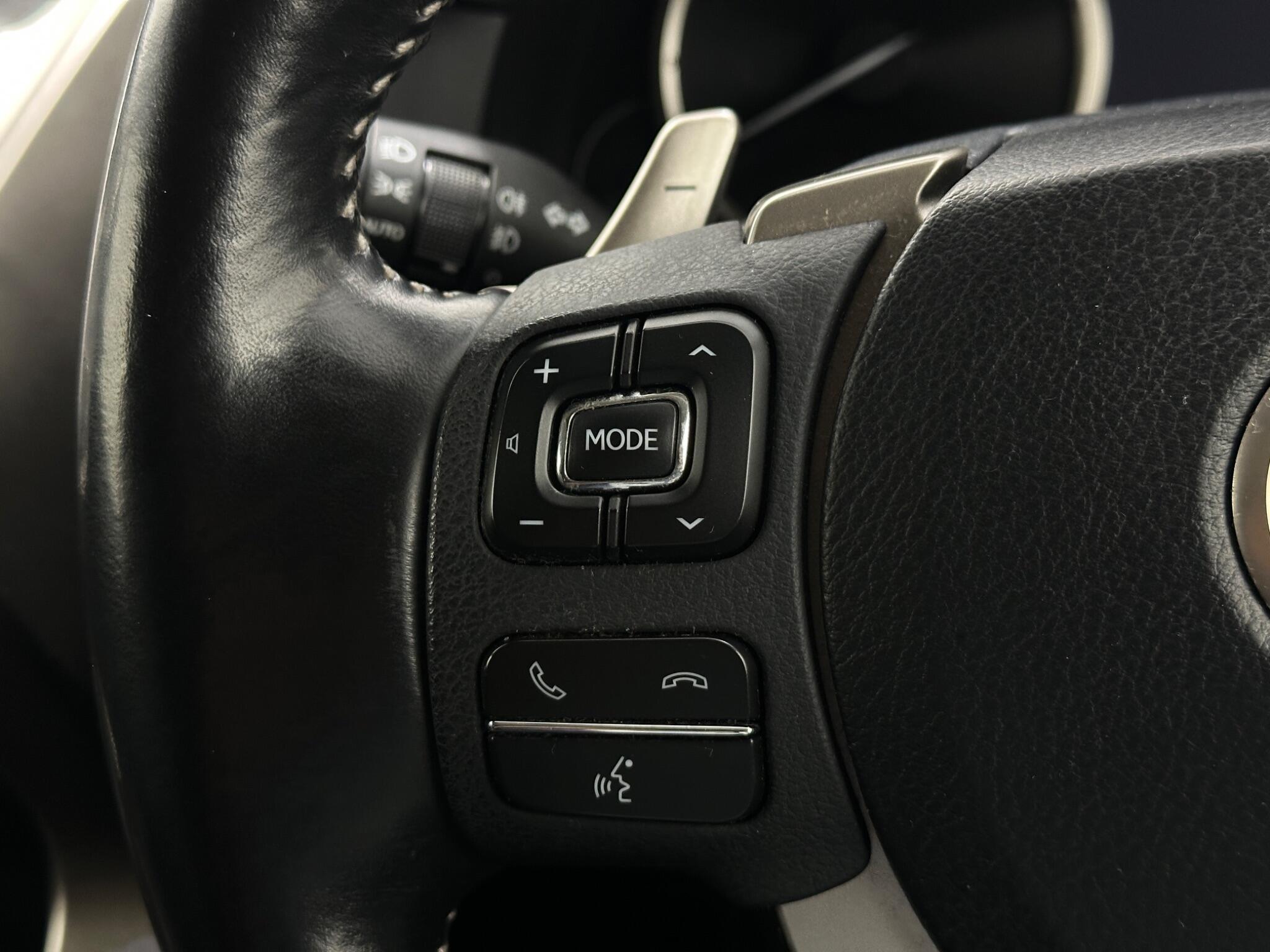 Lexus NX view 15