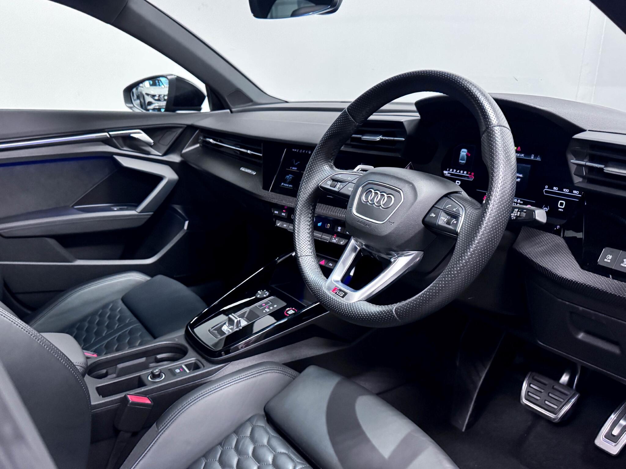 Audi RS3 view 27