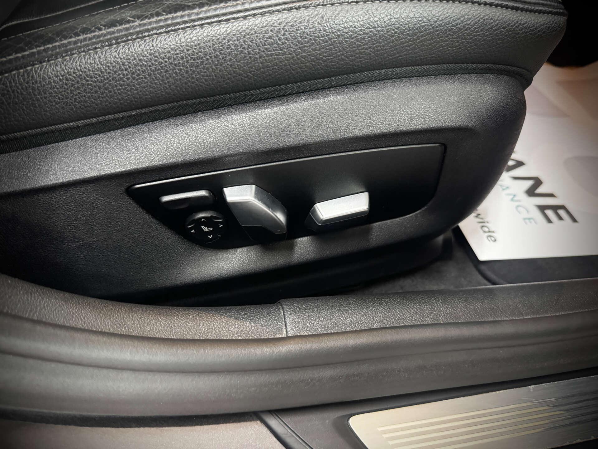 BMW 5 Series view 34