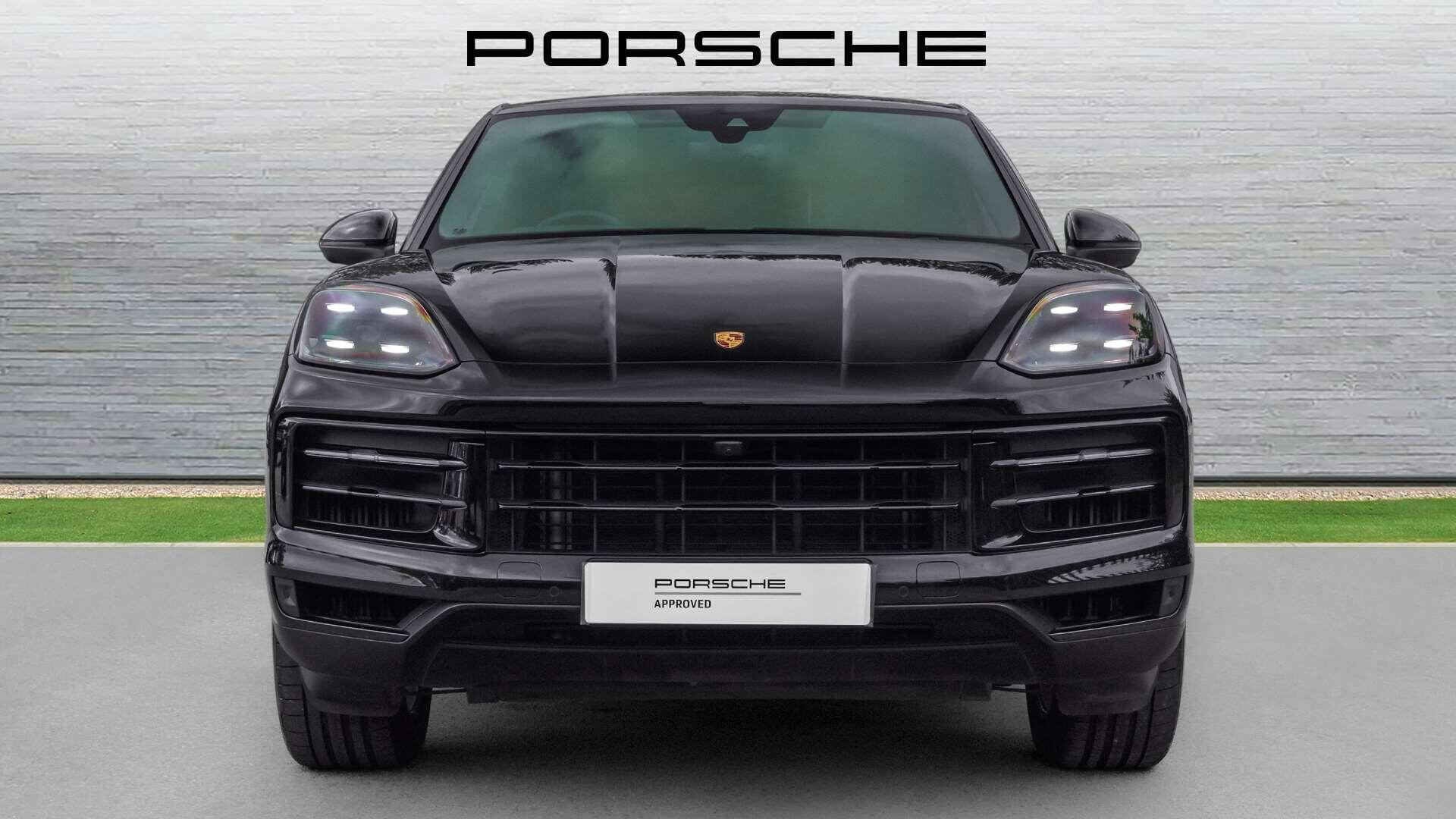 Porsche Cayenne view 9