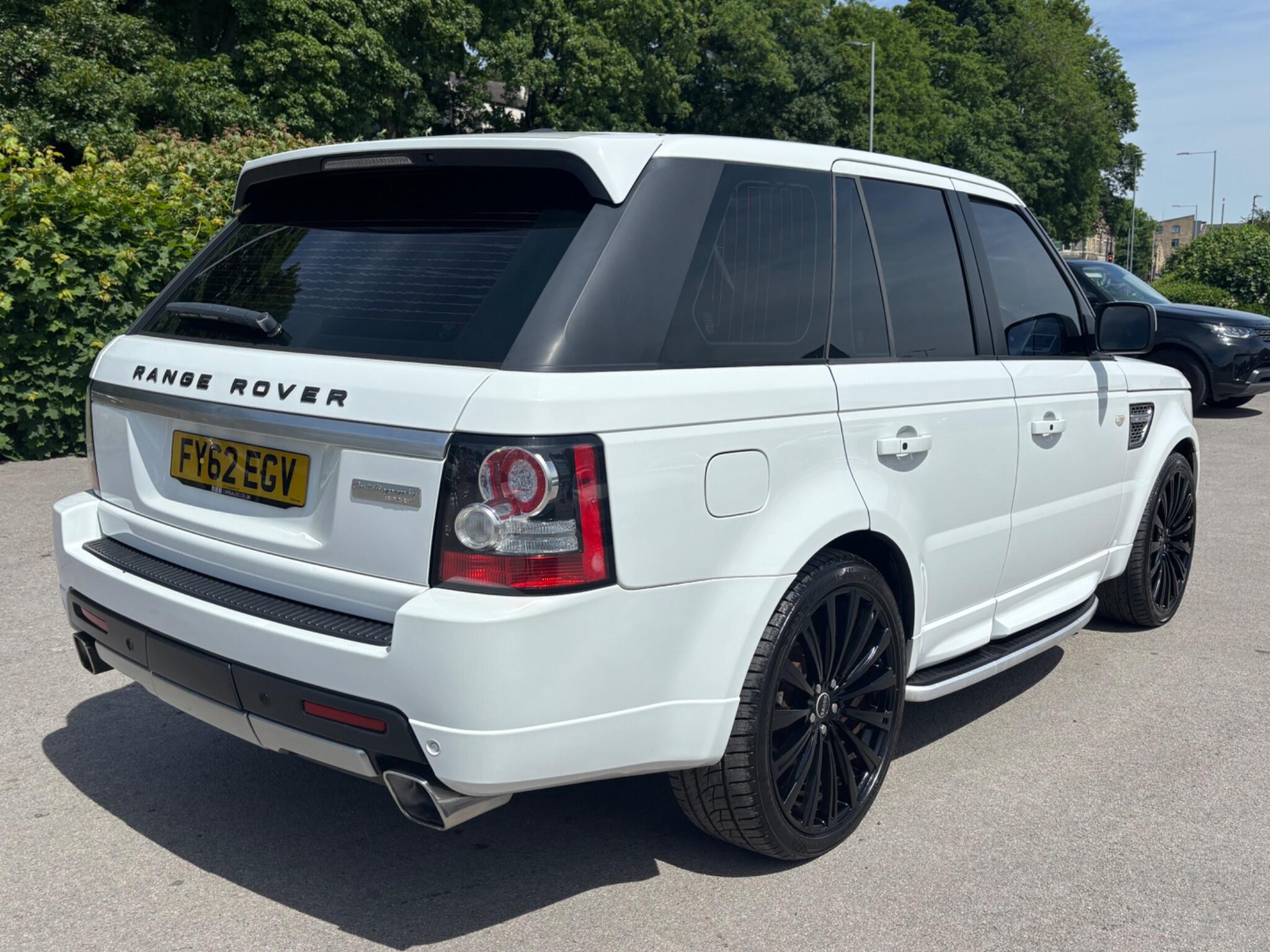Land Rover Range Rover Sport view 5