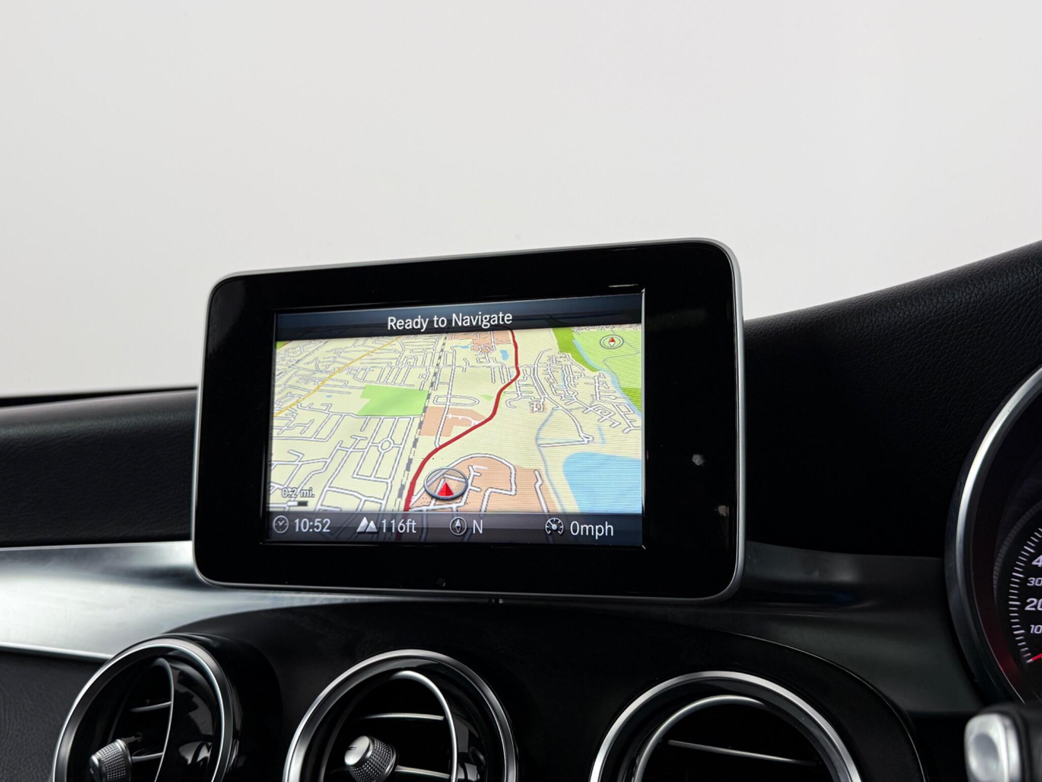Mercedes-Benz GLC view 28