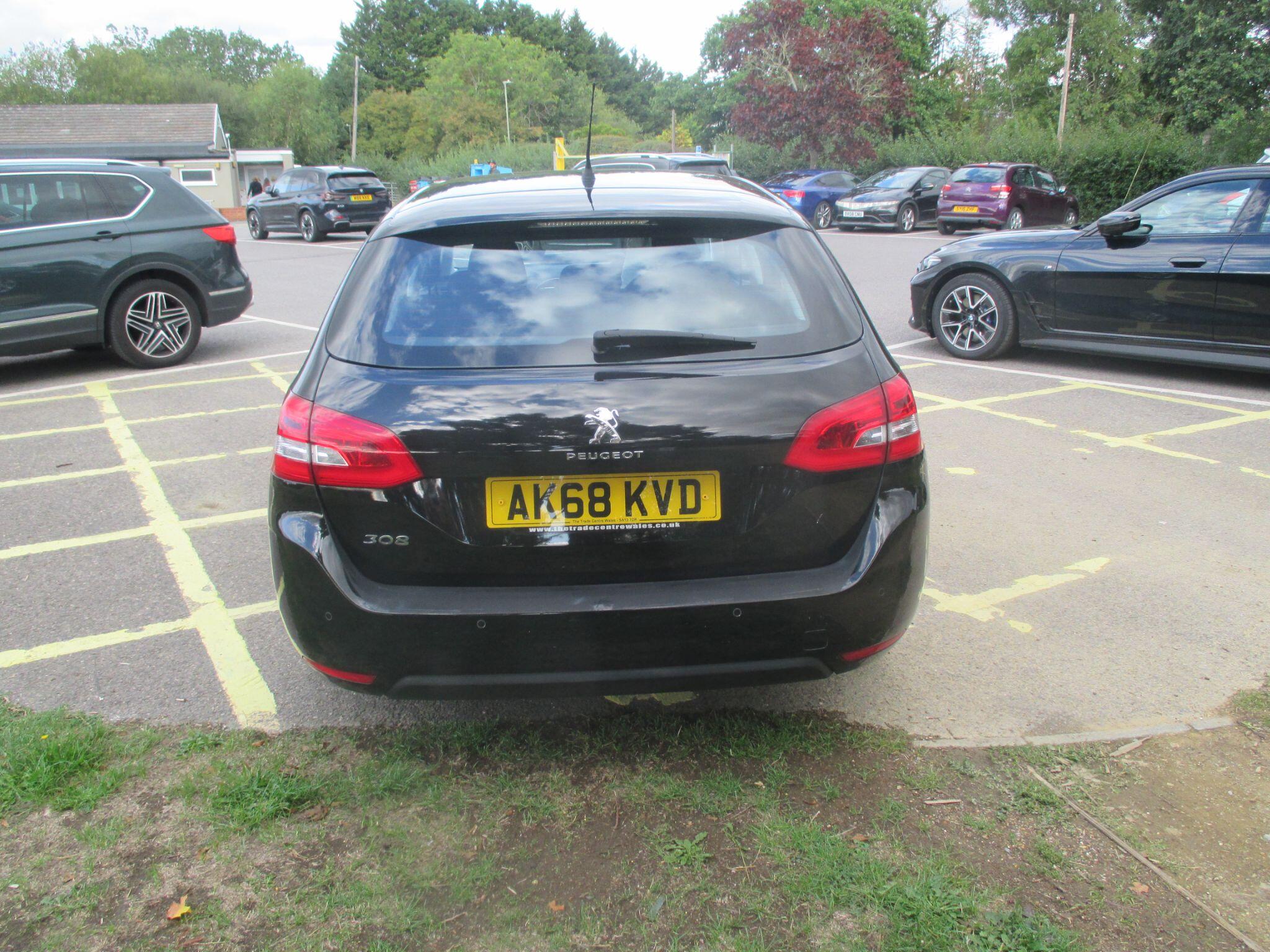 Peugeot 308 SW view 16