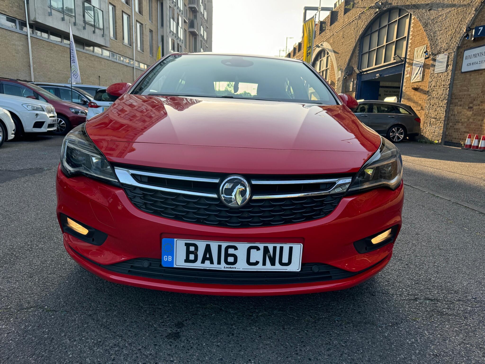 Vauxhall Astra view 3