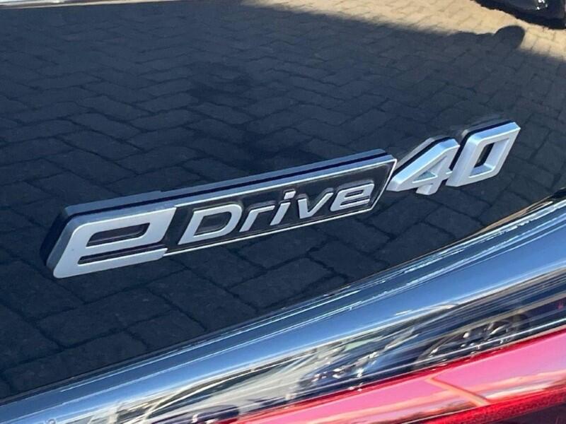 BMW i4 view 41
