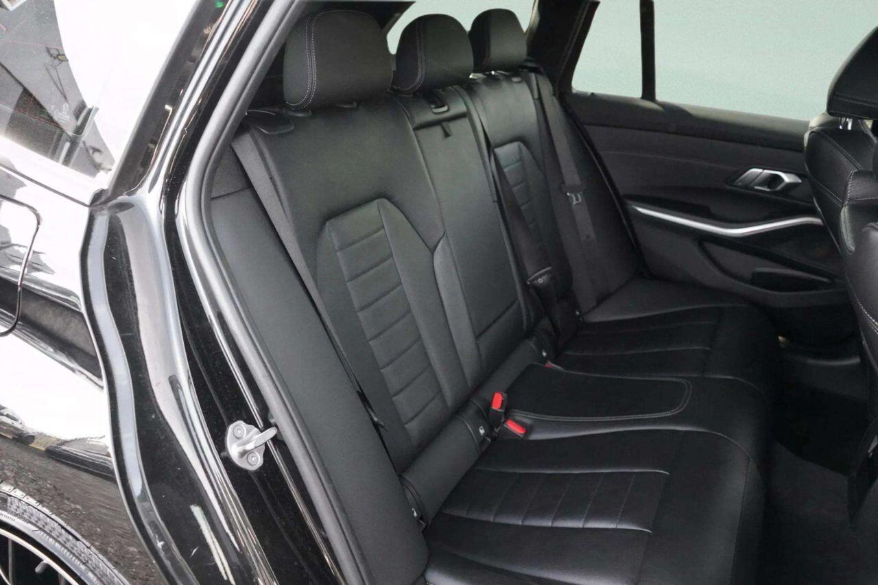 BMW 3 Series view 51