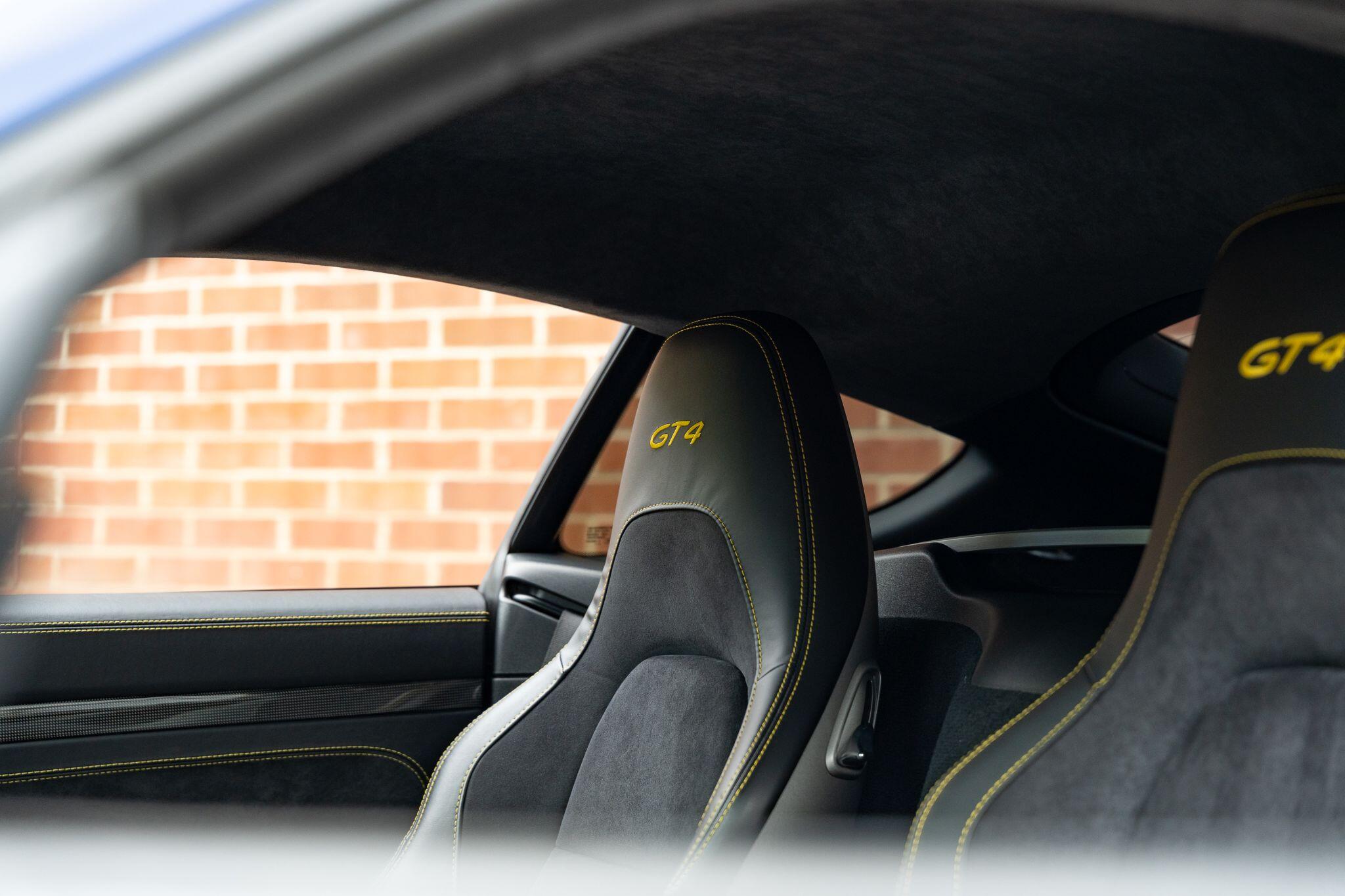 Porsche Cayman view 27