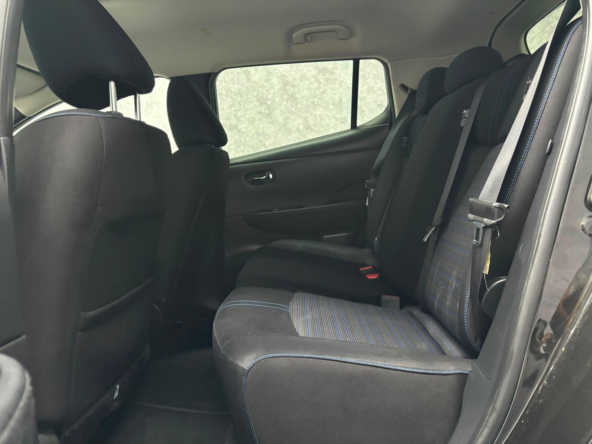 Nissan Leaf view 6