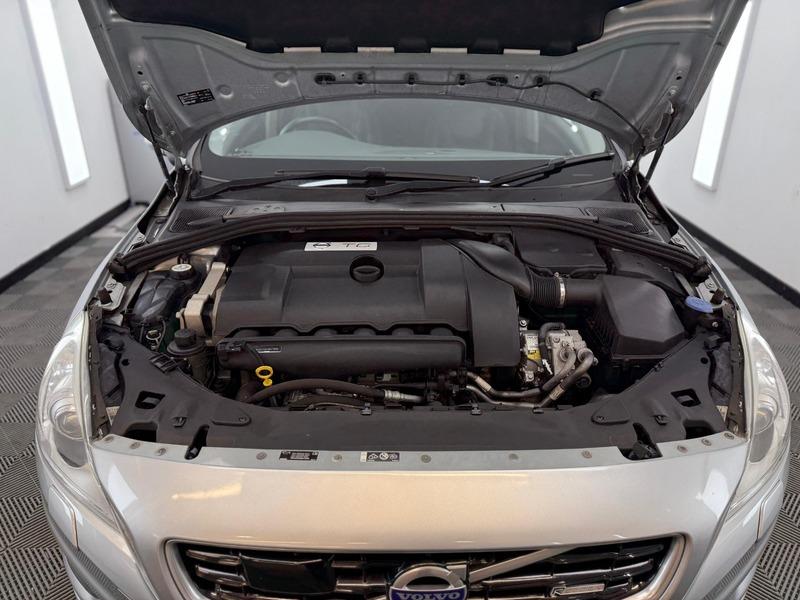 2011 Volvo V60 image 14