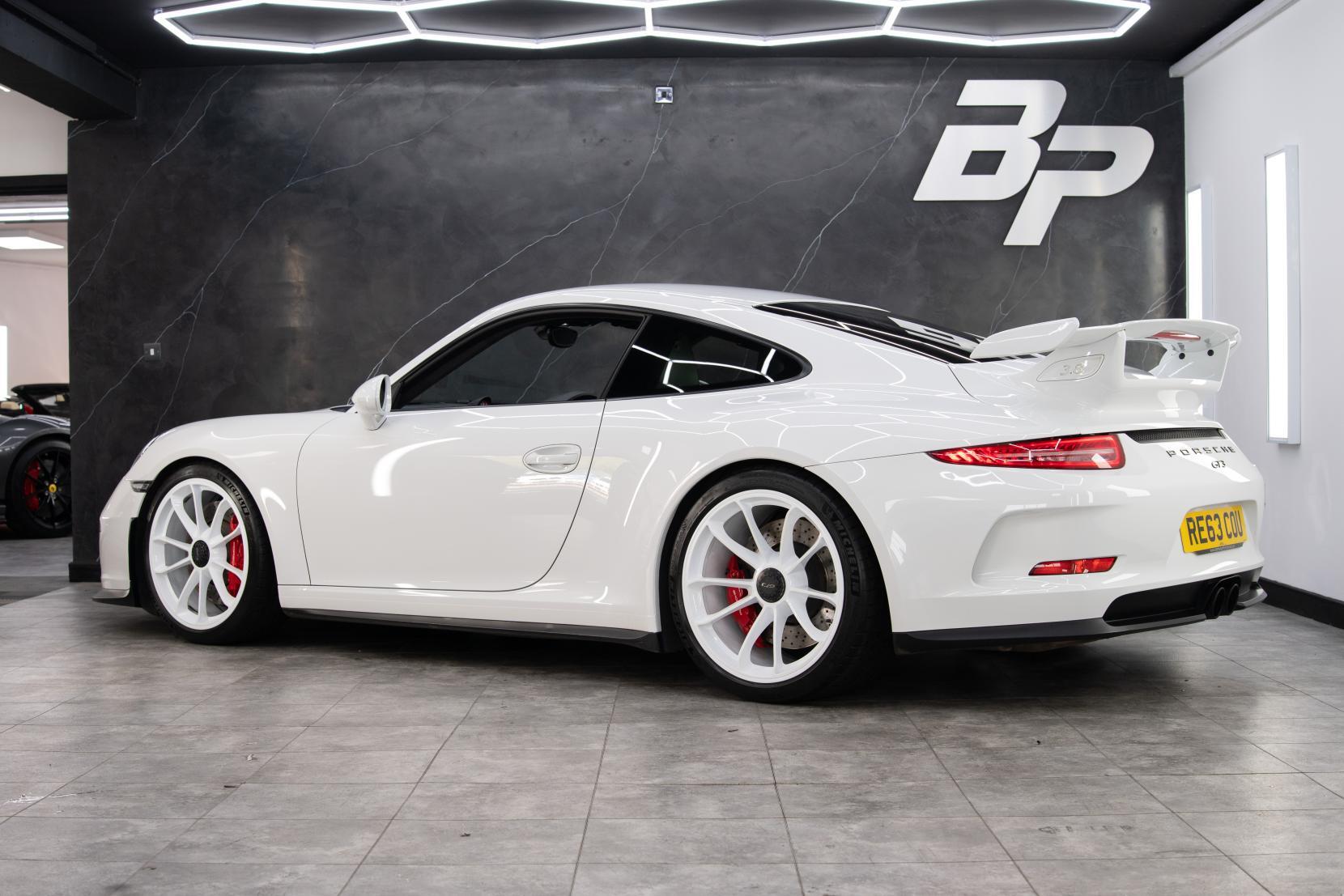 Porsche 911 view 2