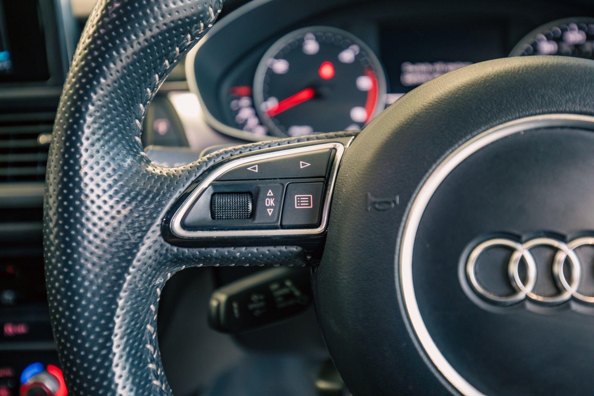 Audi A6 view 13