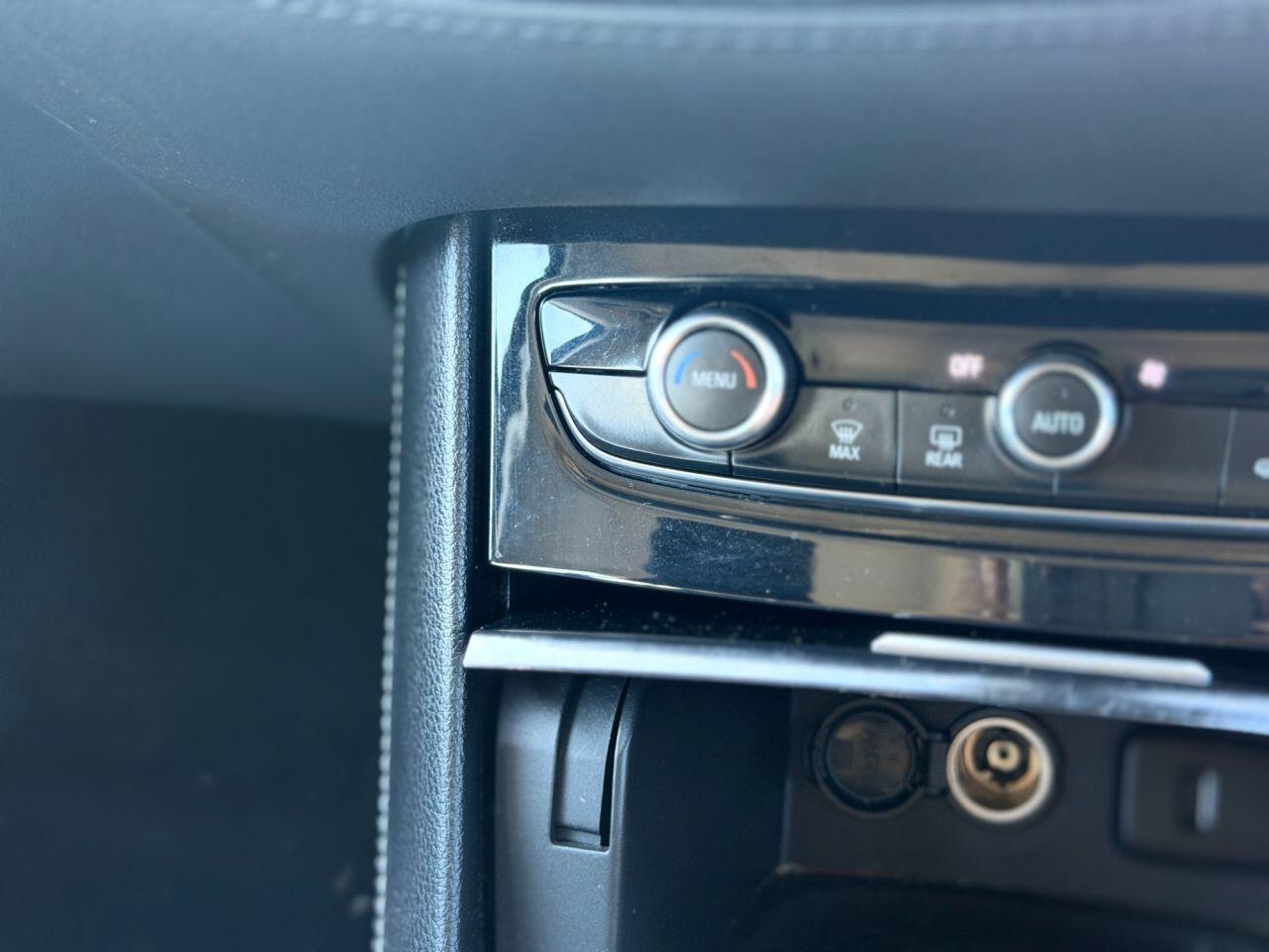 Vauxhall Grandland X view 76