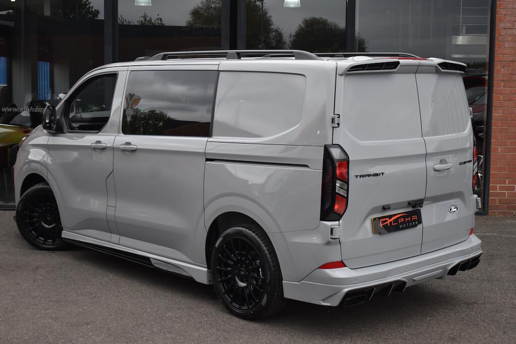 Ford Transit Custom view 2