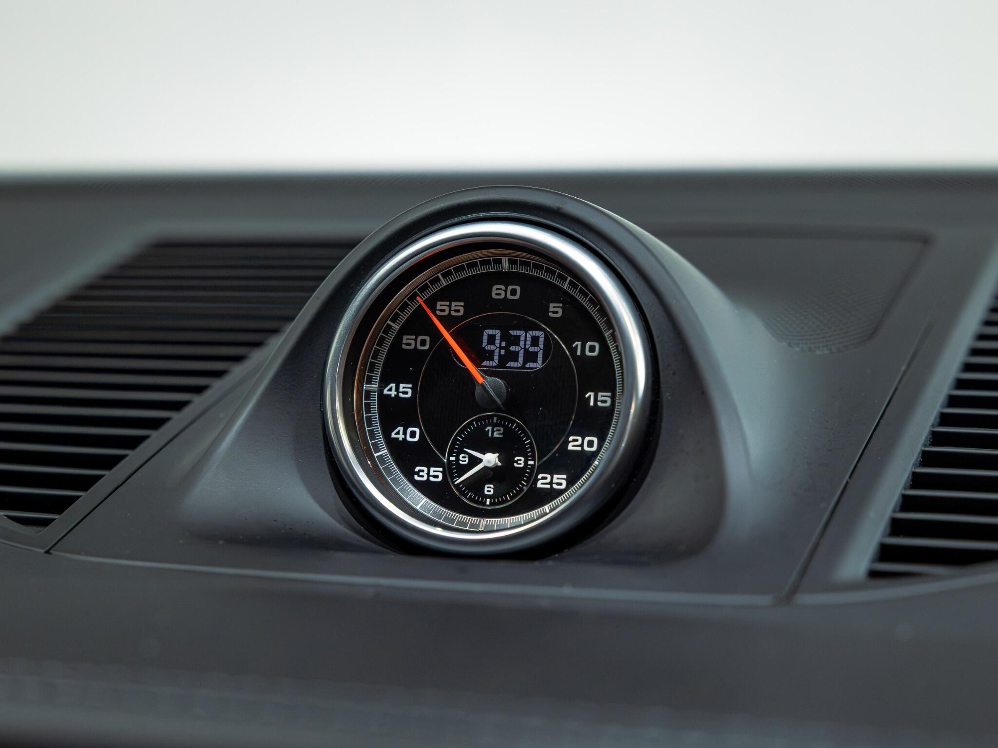 Porsche Macan view 19