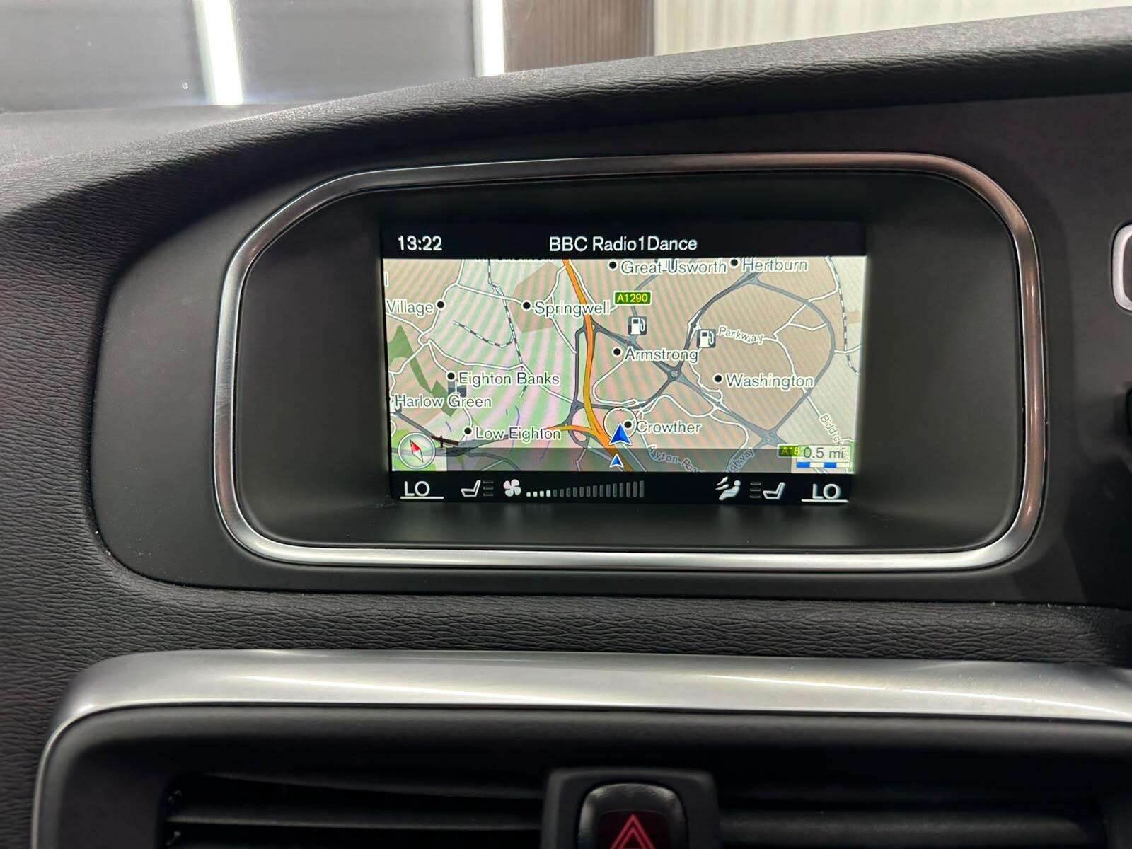 Volvo V40 view 32