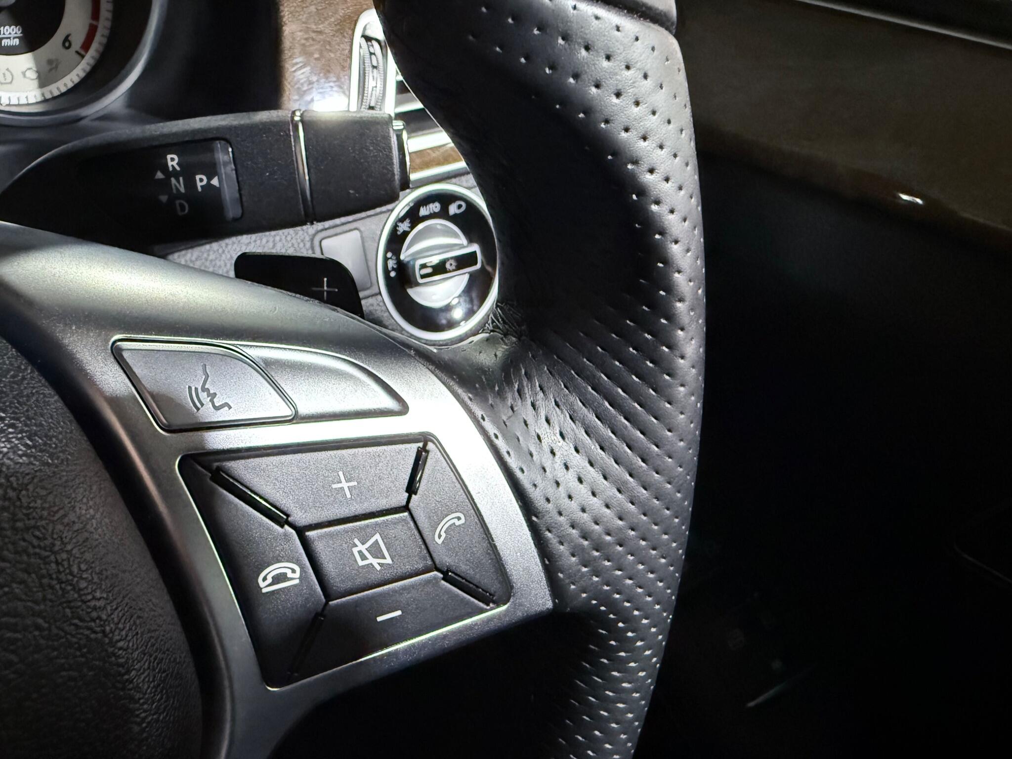 Mercedes-Benz E-Class view 30
