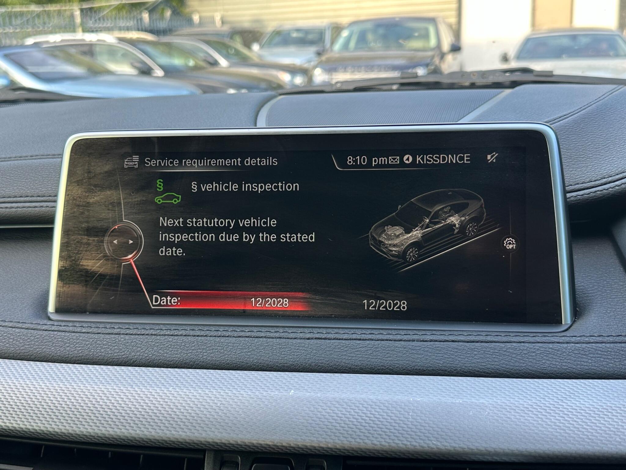 BMW X6 view 37
