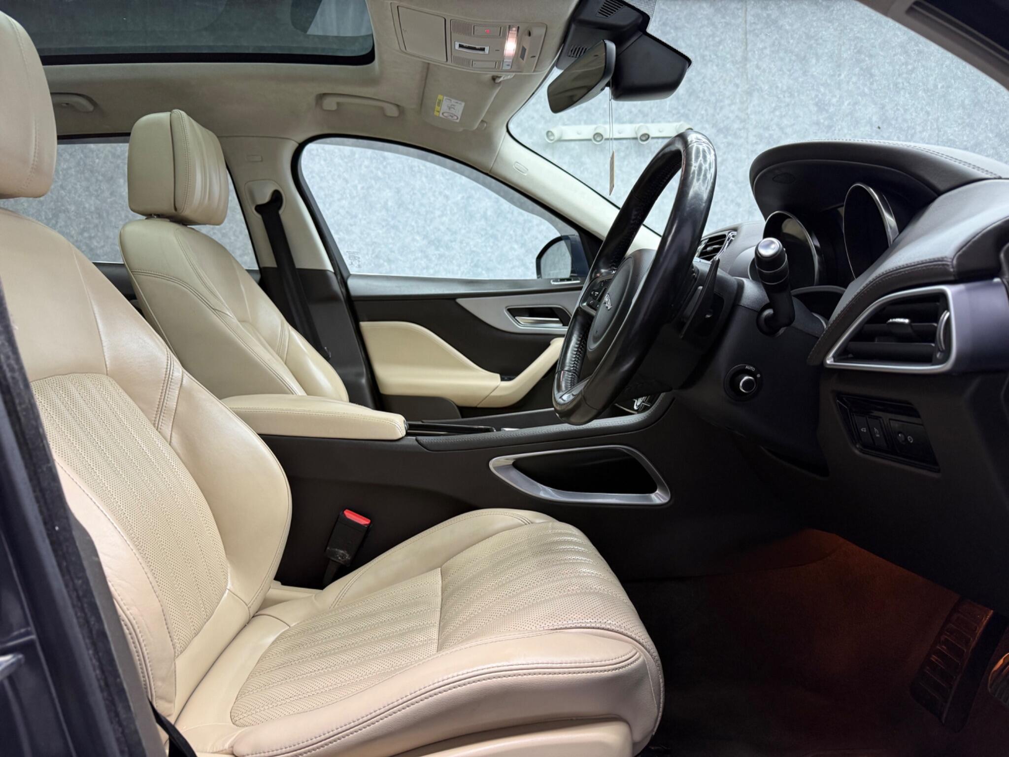 Jaguar F-Pace view 11