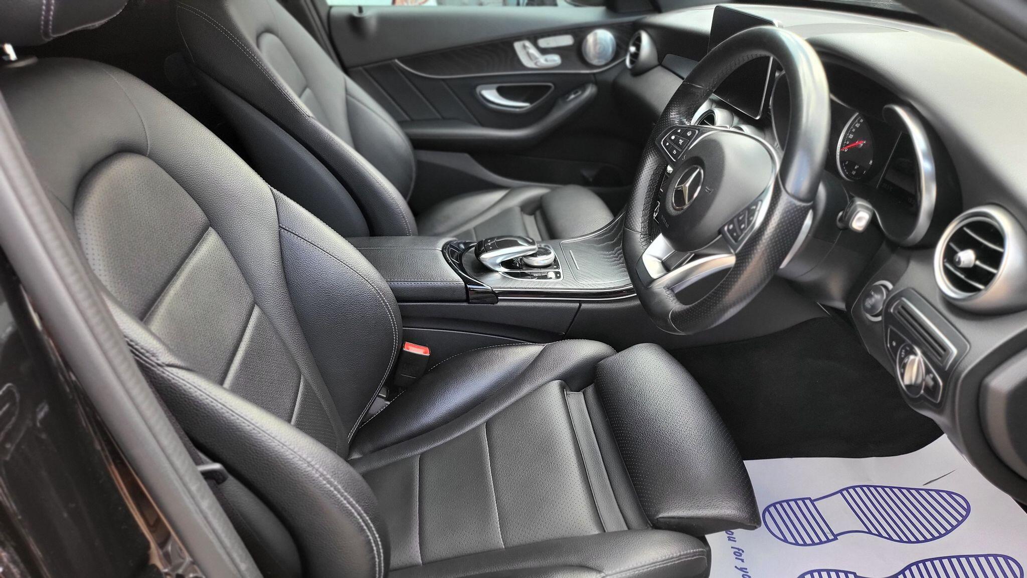 Mercedes-Benz C-Class view 12