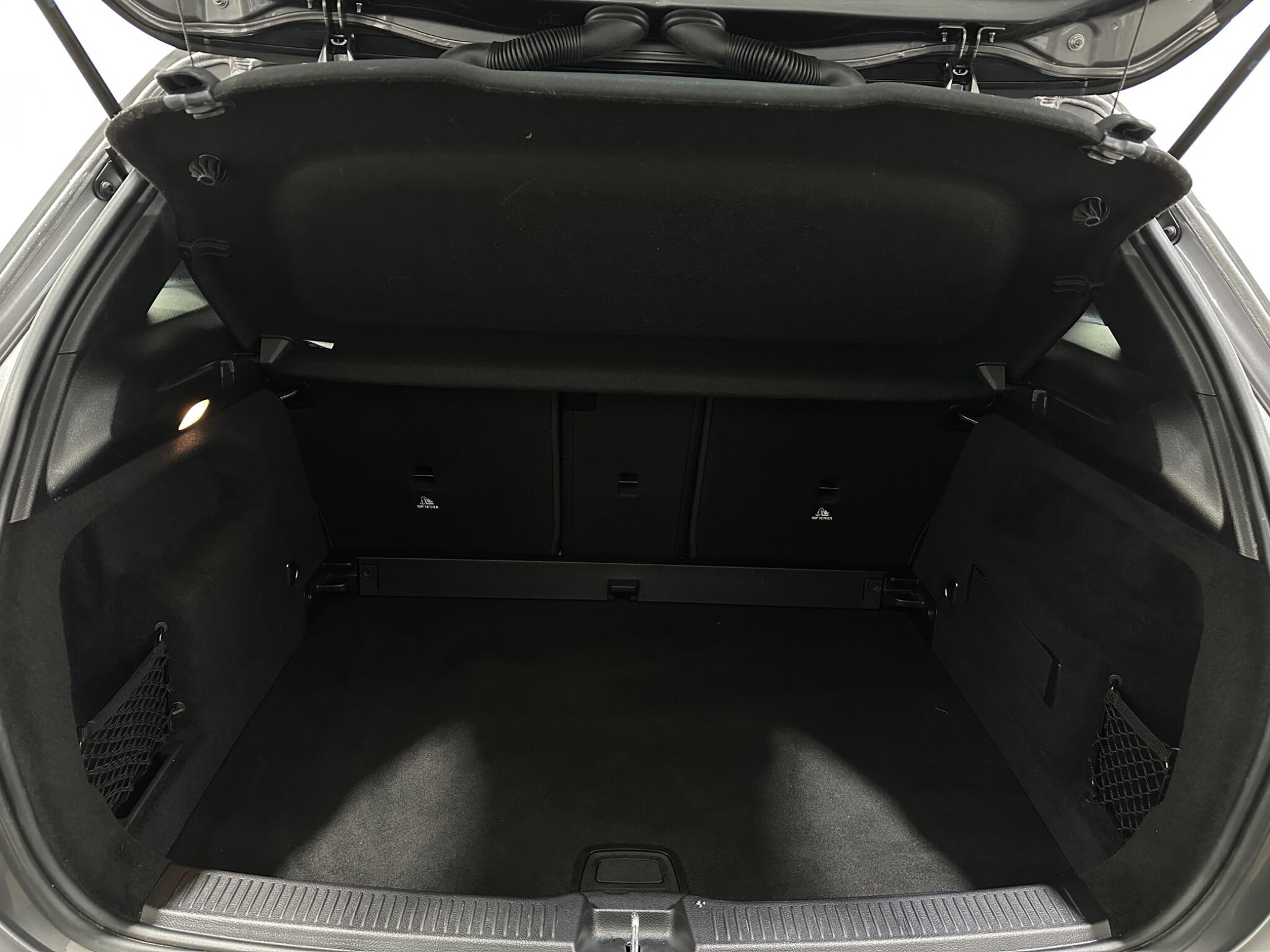 Mercedes-Benz B-Class view 49