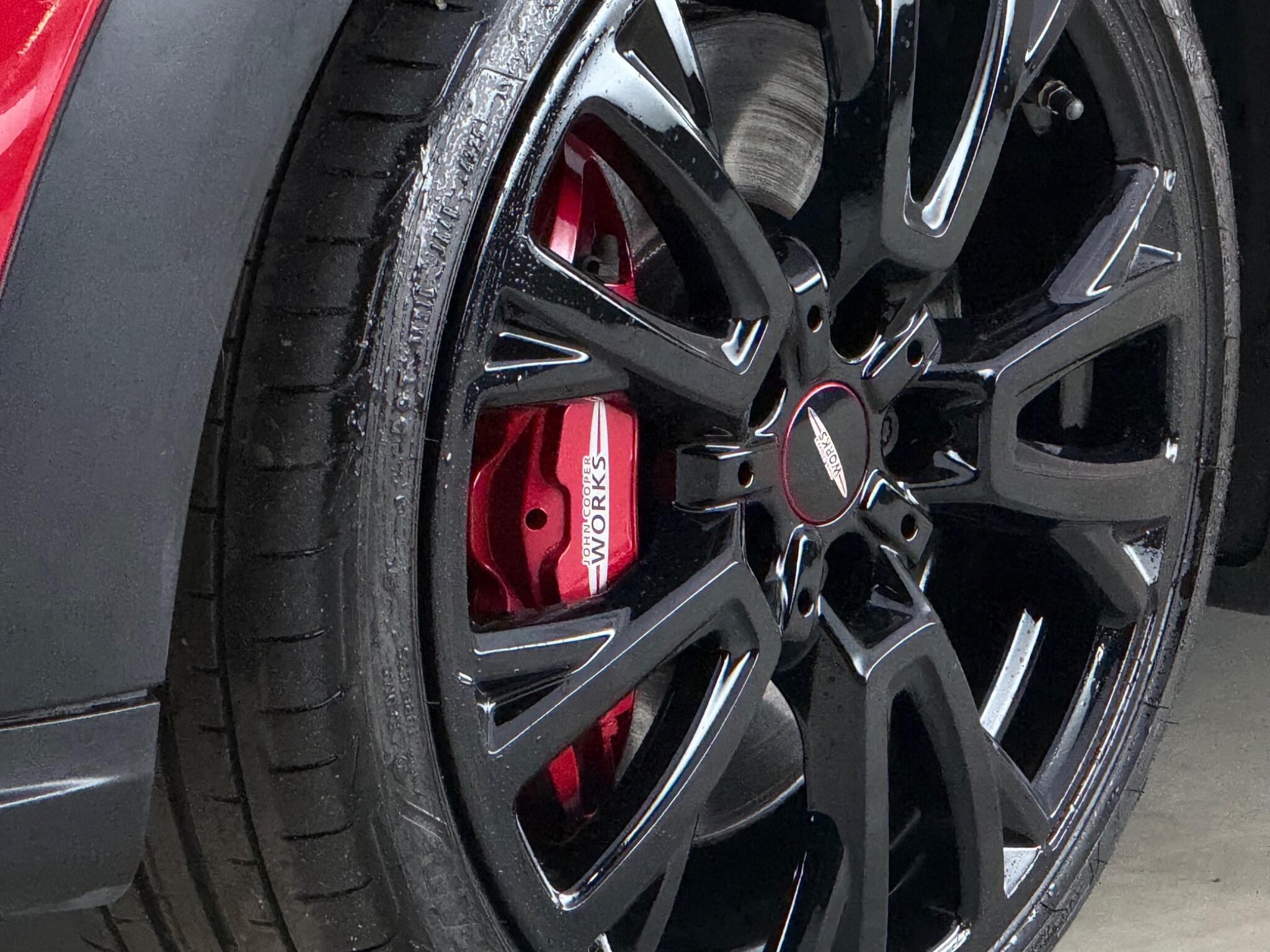 Mini Hatch view 13