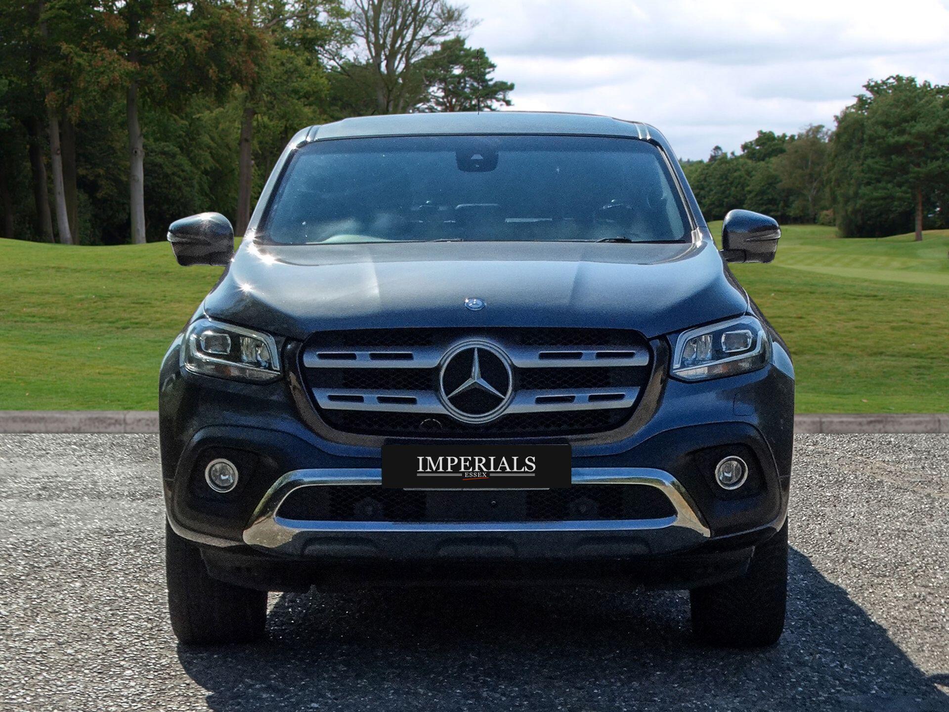 Mercedes-Benz X Class view 10