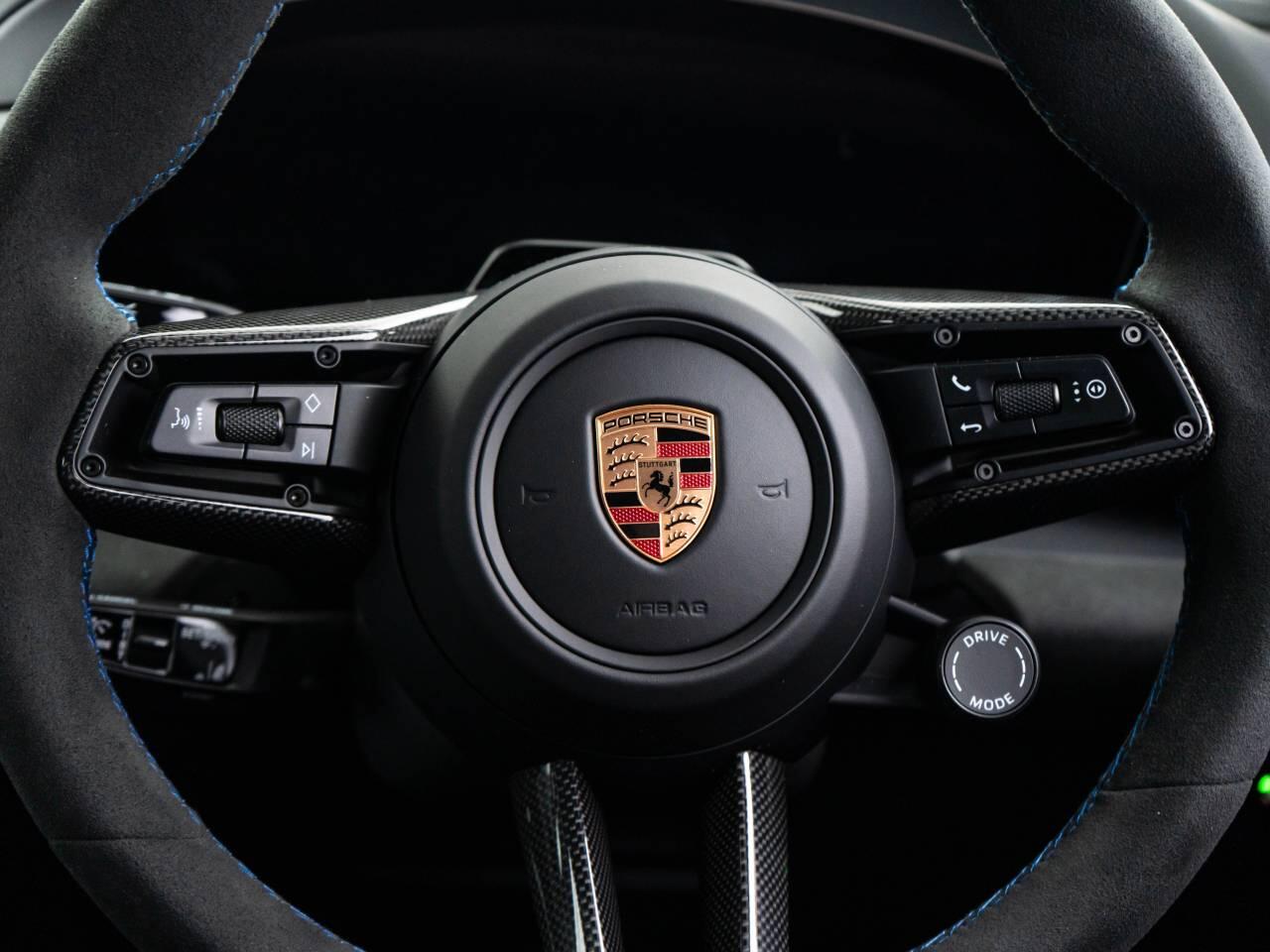 Porsche Macan view 19