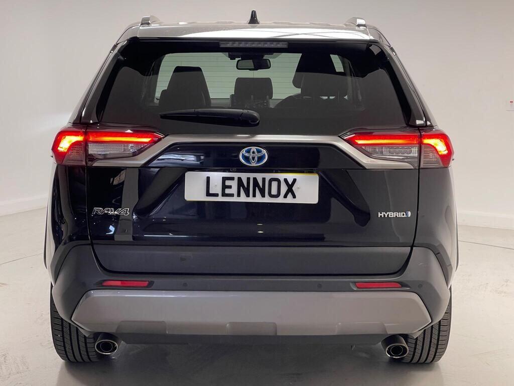 Toyota RAV4 view 3