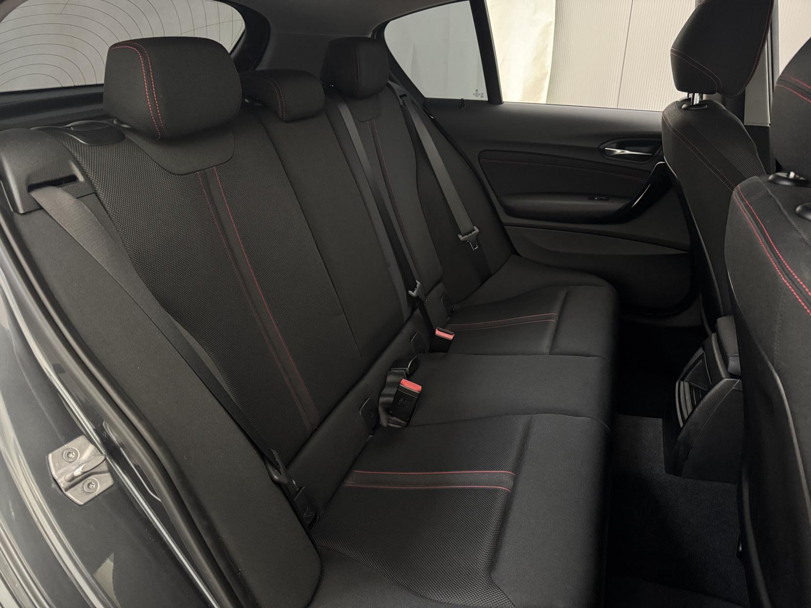 BMW 1 Series view 53