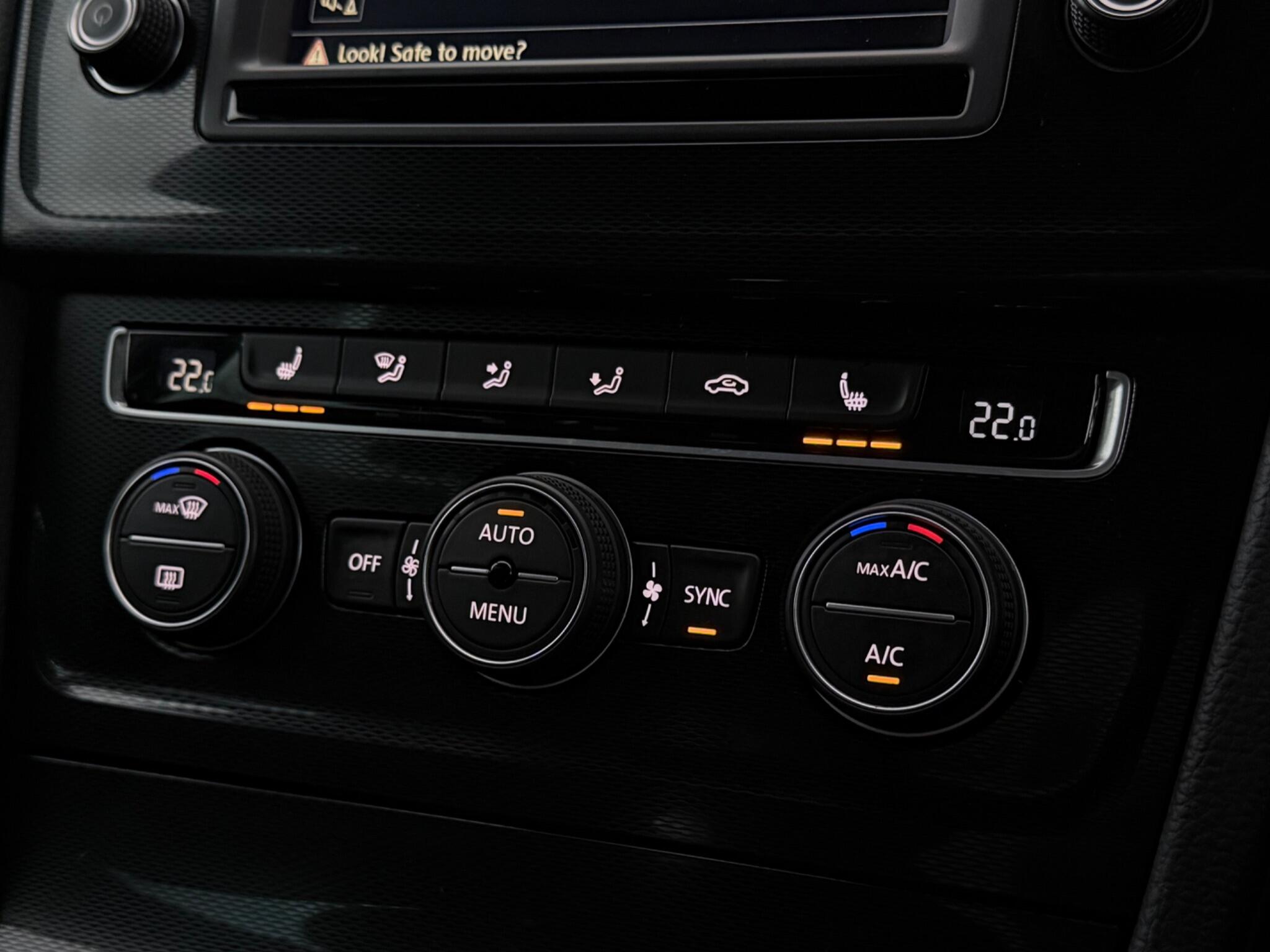 Volkswagen Golf view 17