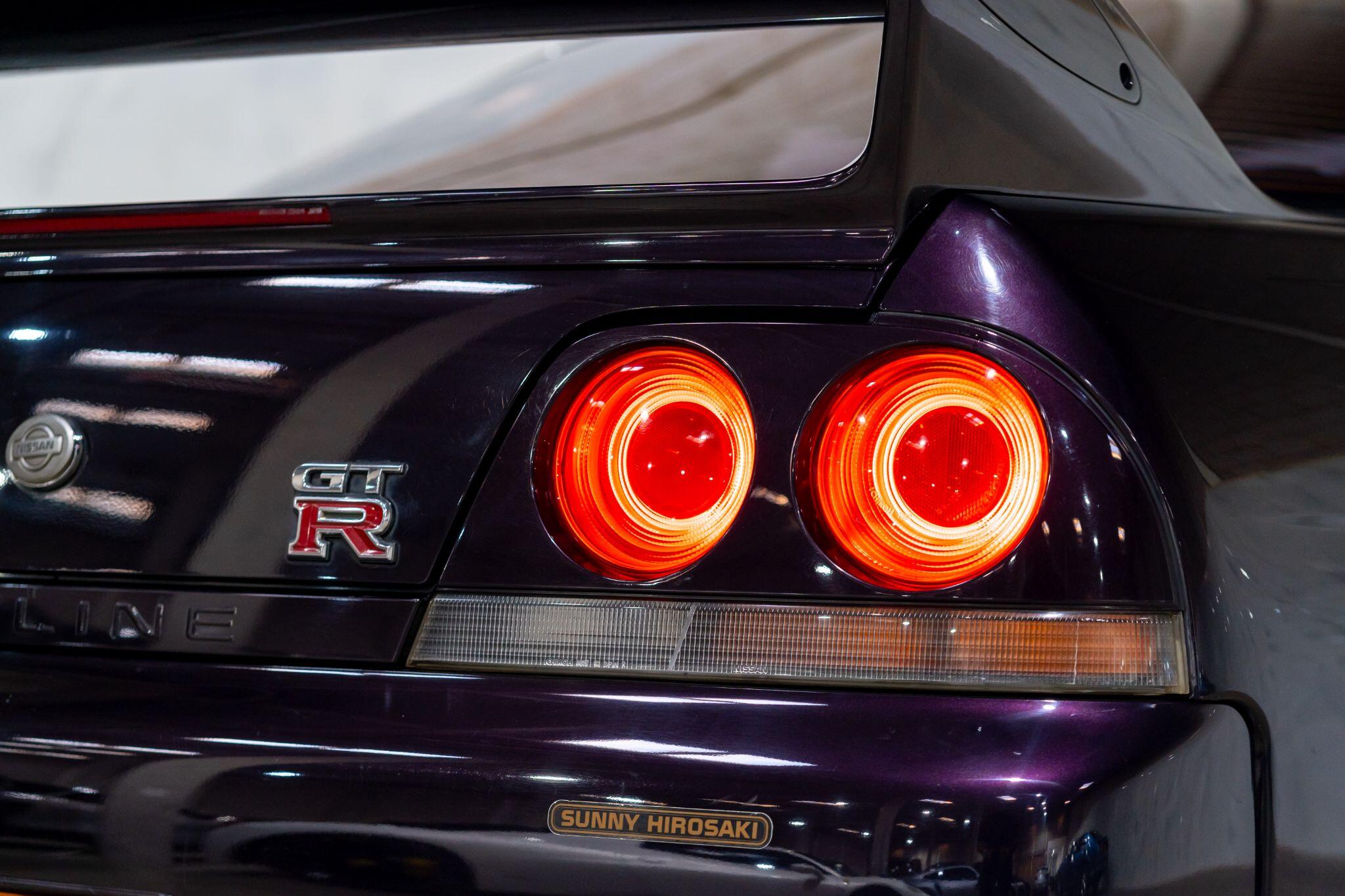 Nissan Skyline view 18