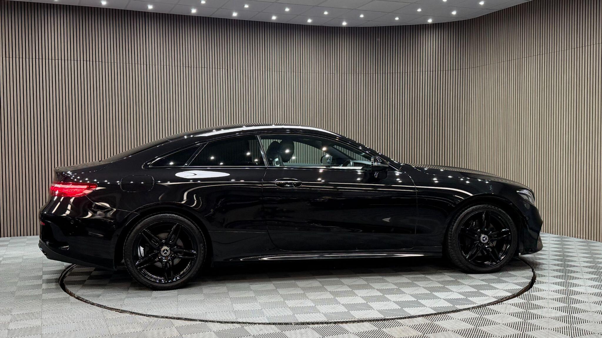 Mercedes-Benz E-Class view 39