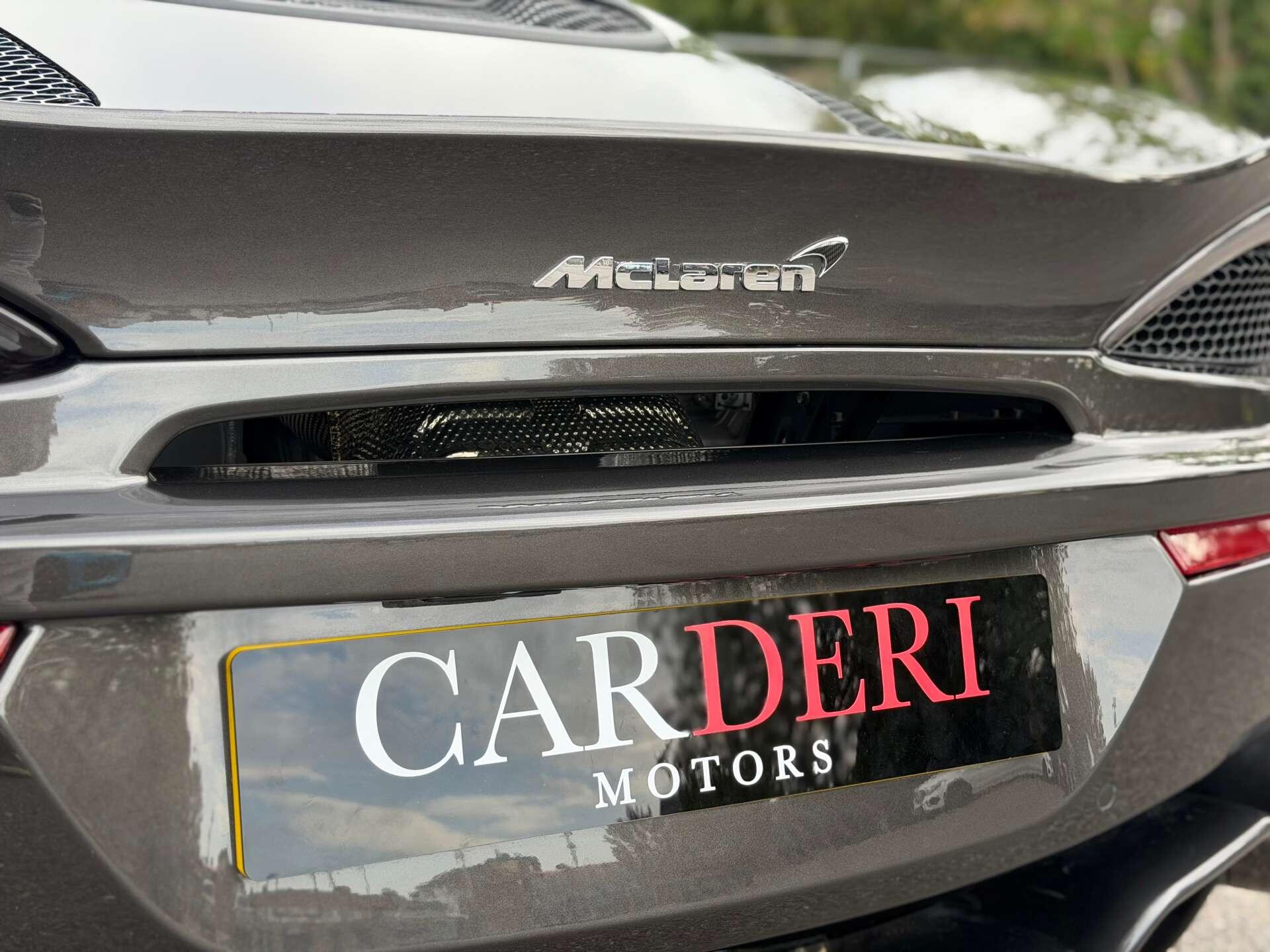 McLaren 570GT view 22