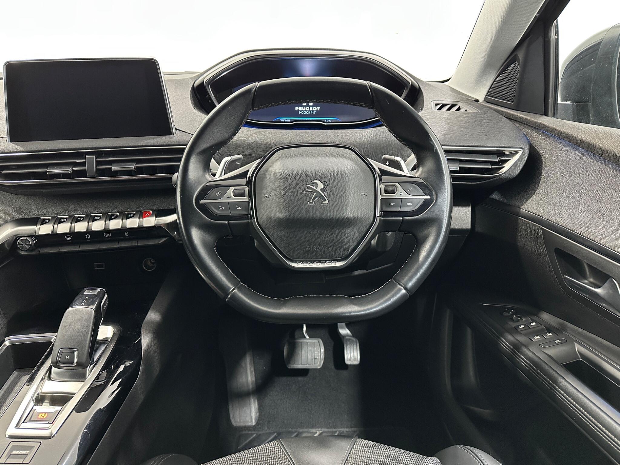 Peugeot 5008 view 13