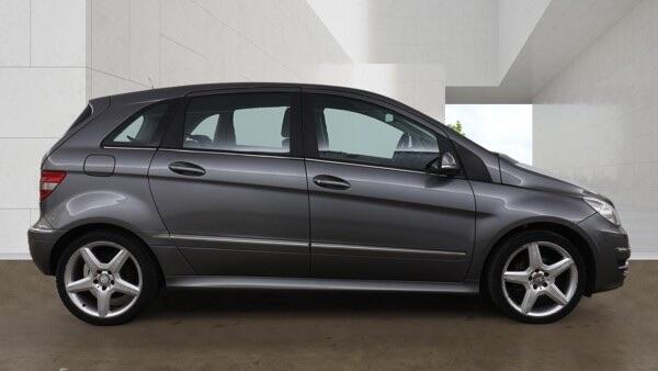 Mercedes-Benz B Class view 5