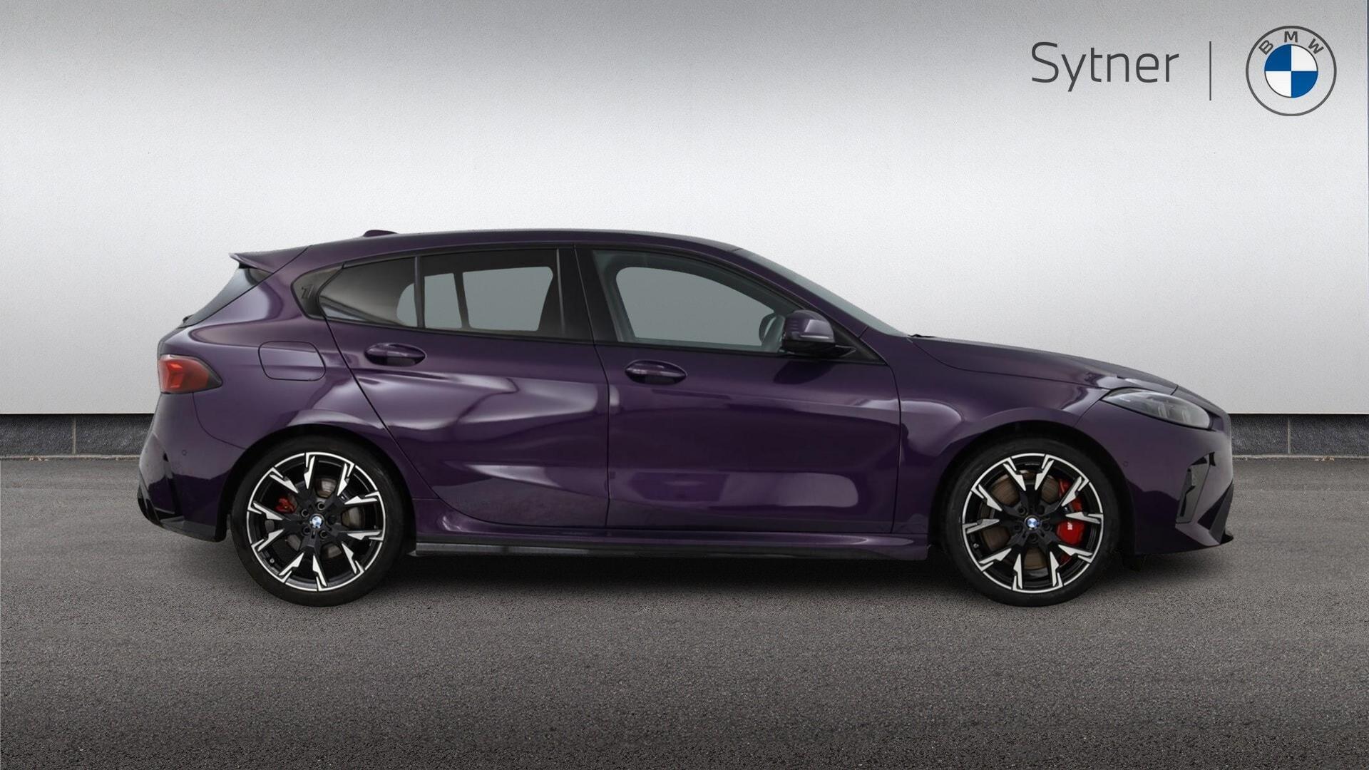 BMW 1 Series view 3