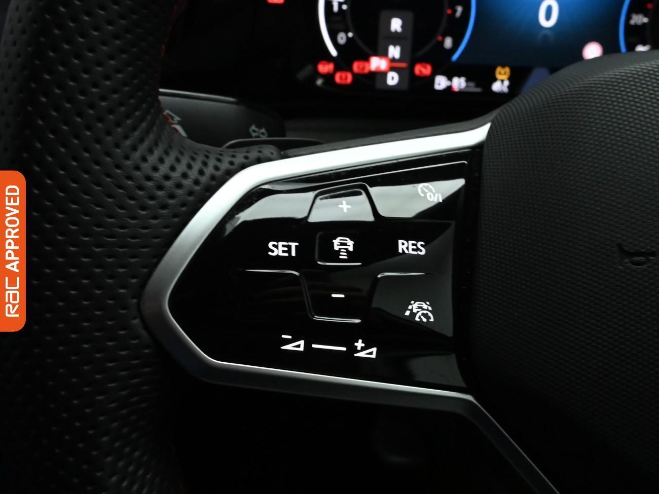 Volkswagen Golf view 25