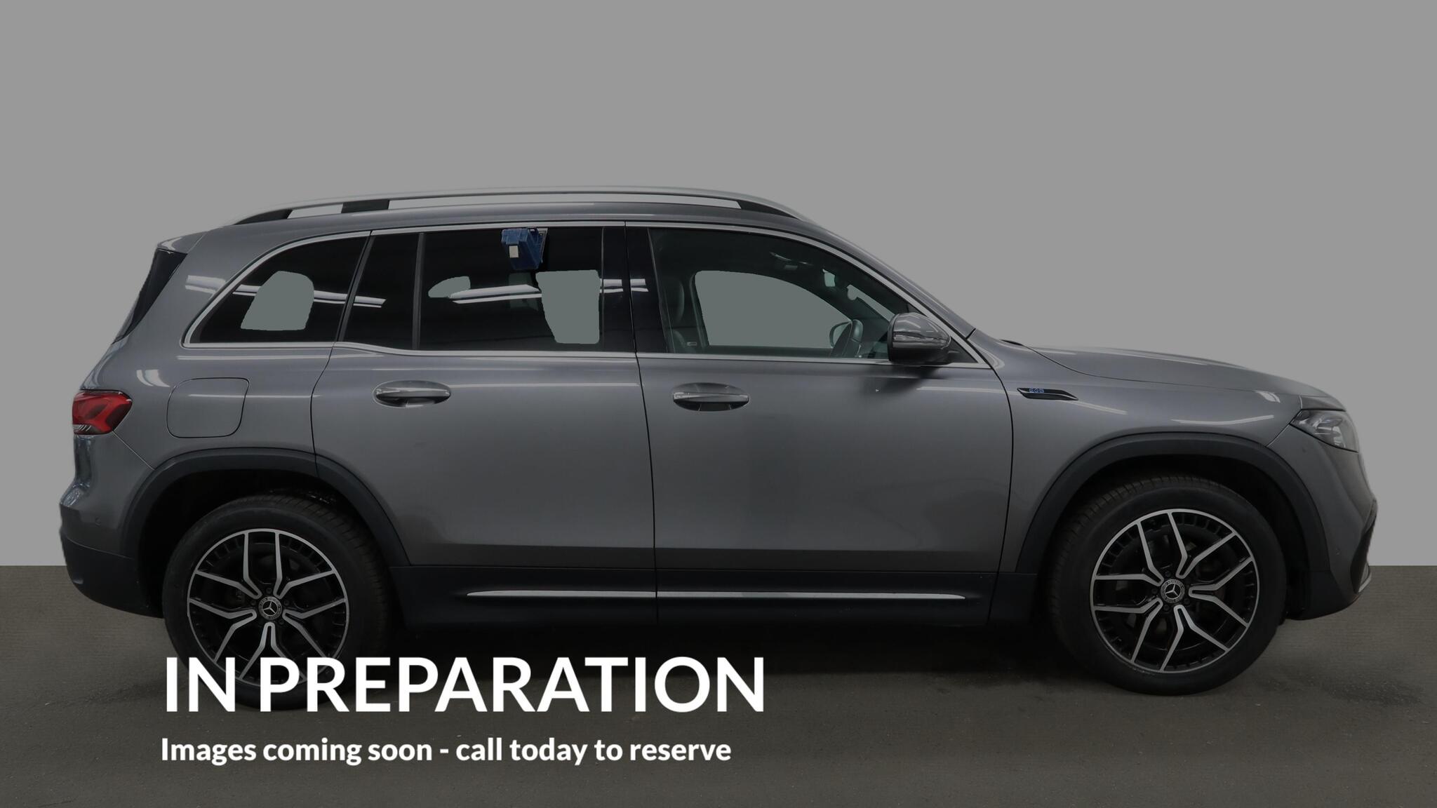 Mercedes-Benz EQB view 5