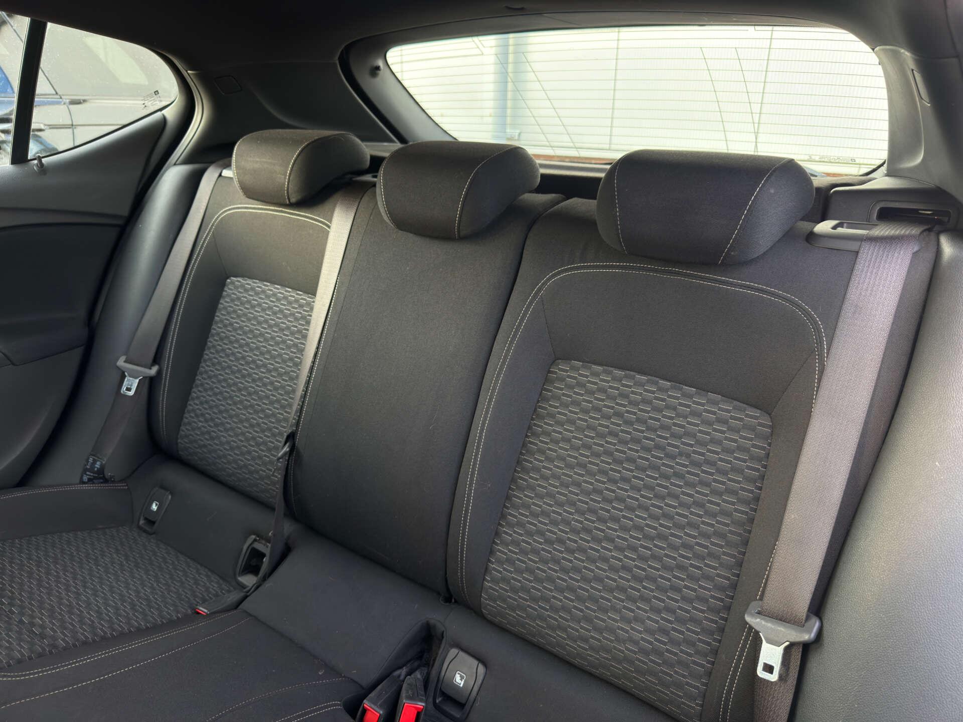 Vauxhall Astra view 33