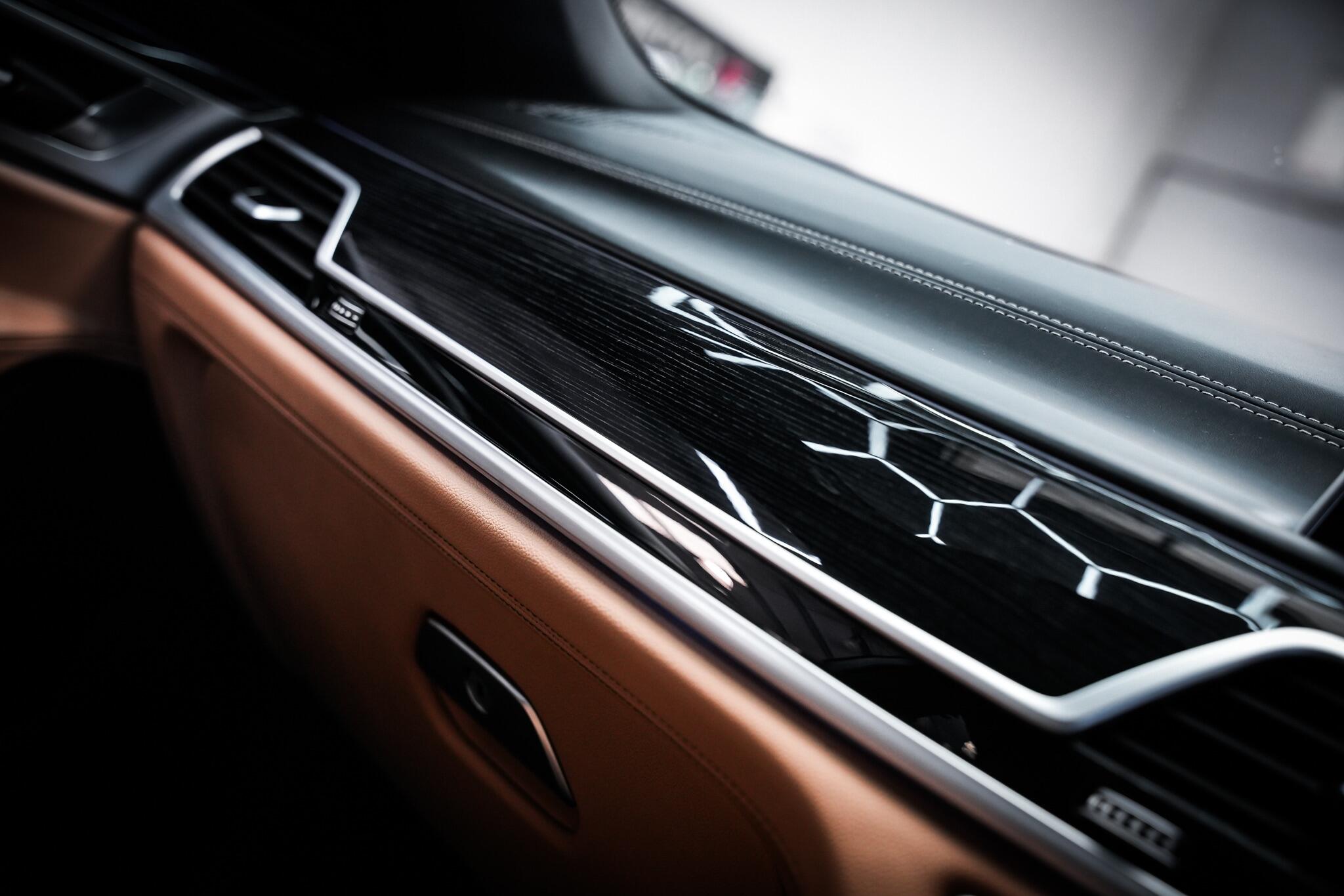 BMW 7 Series view 46