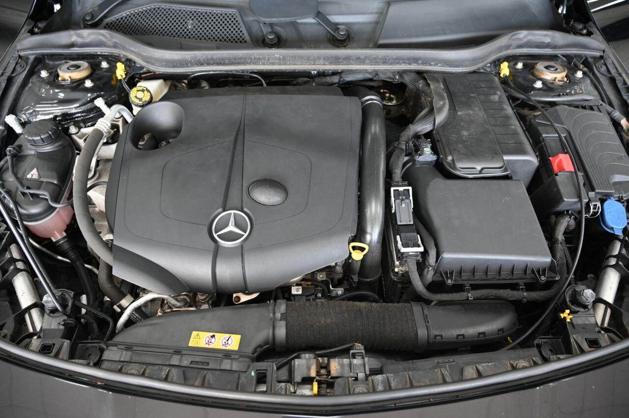 Mercedes-Benz Cla view 39