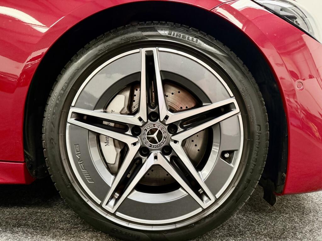 Mercedes-Benz C-Class view 13