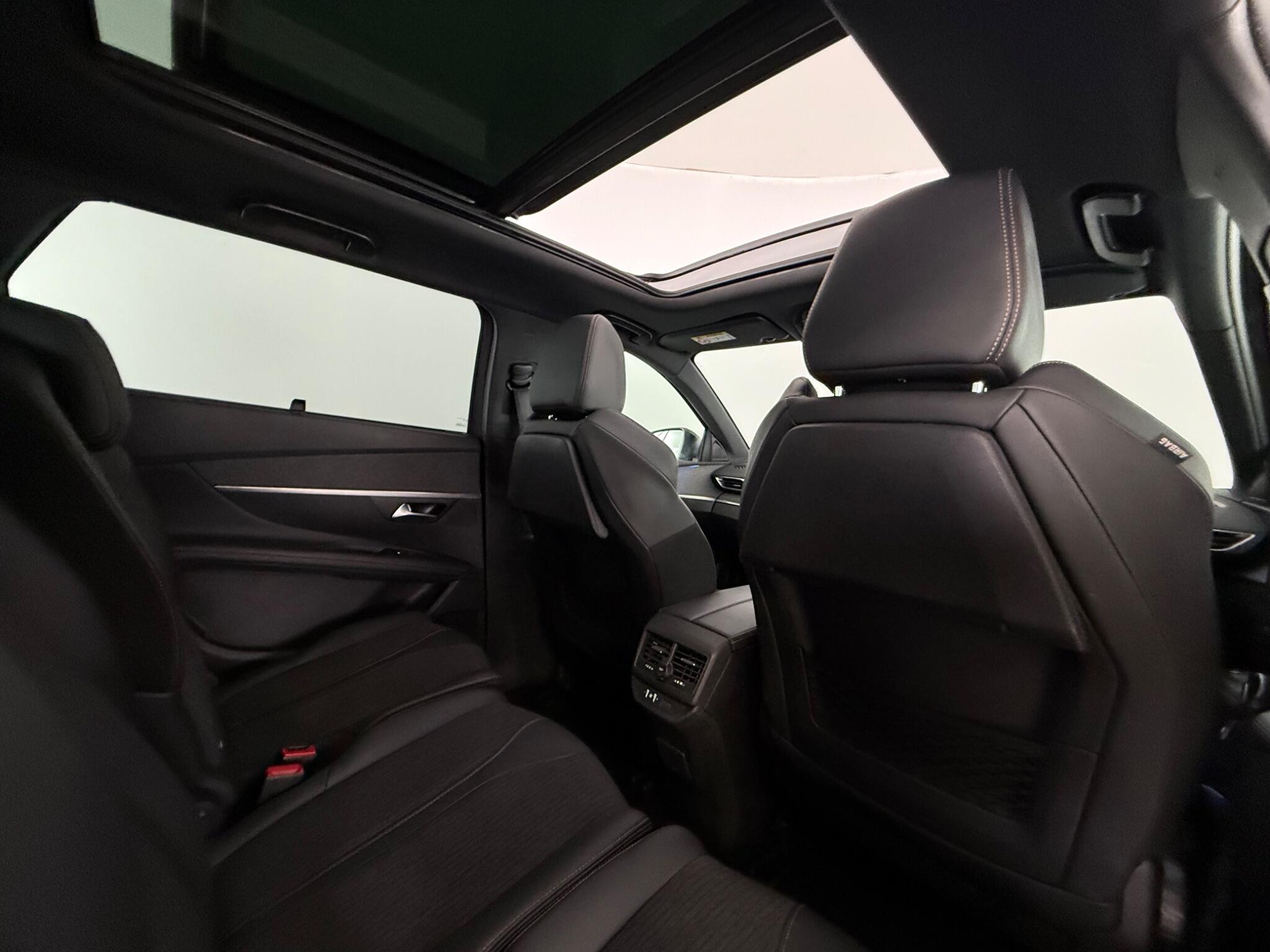Peugeot 5008 view 32