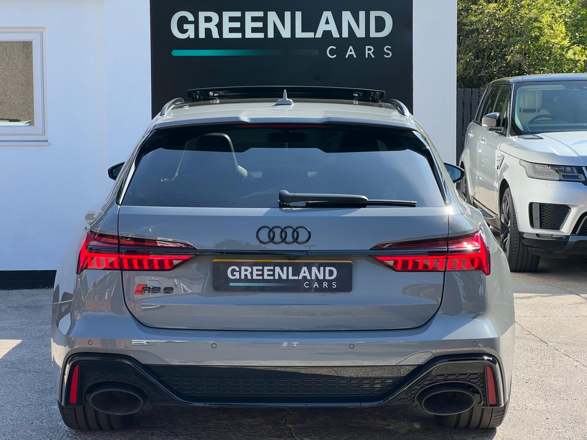 Audi RS6 view 5