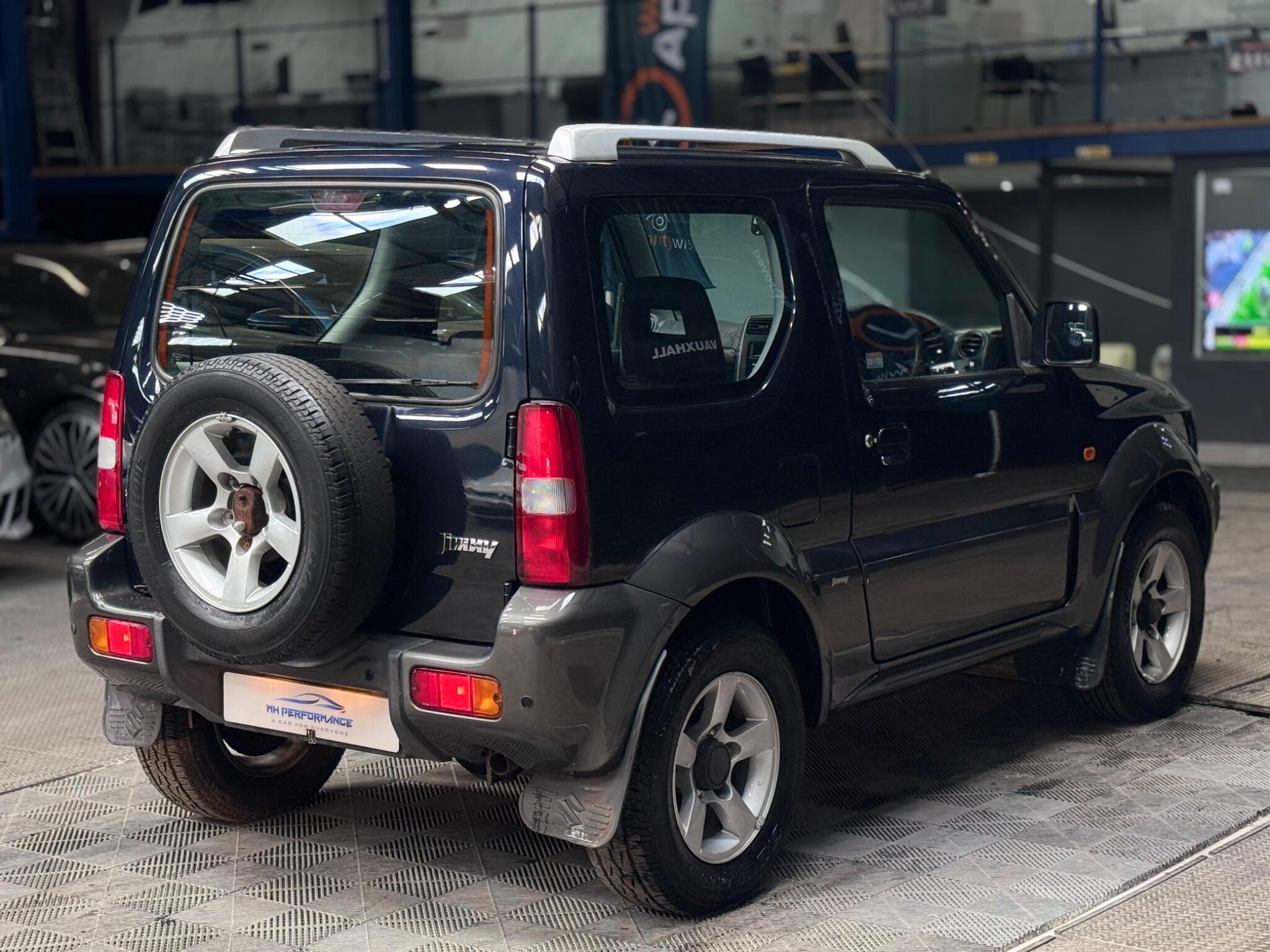 Suzuki Jimny view 40
