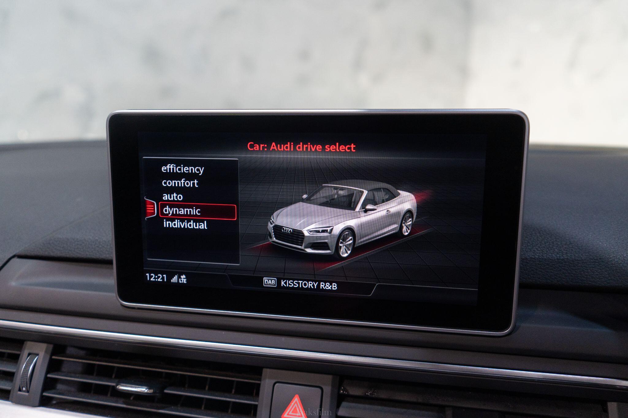 Audi S5 view 32