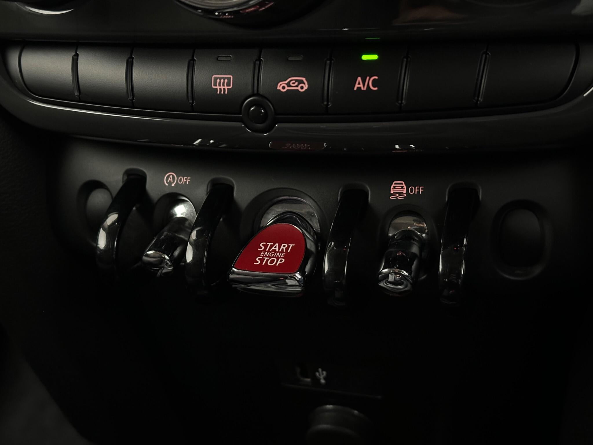 Mini Countryman view 22