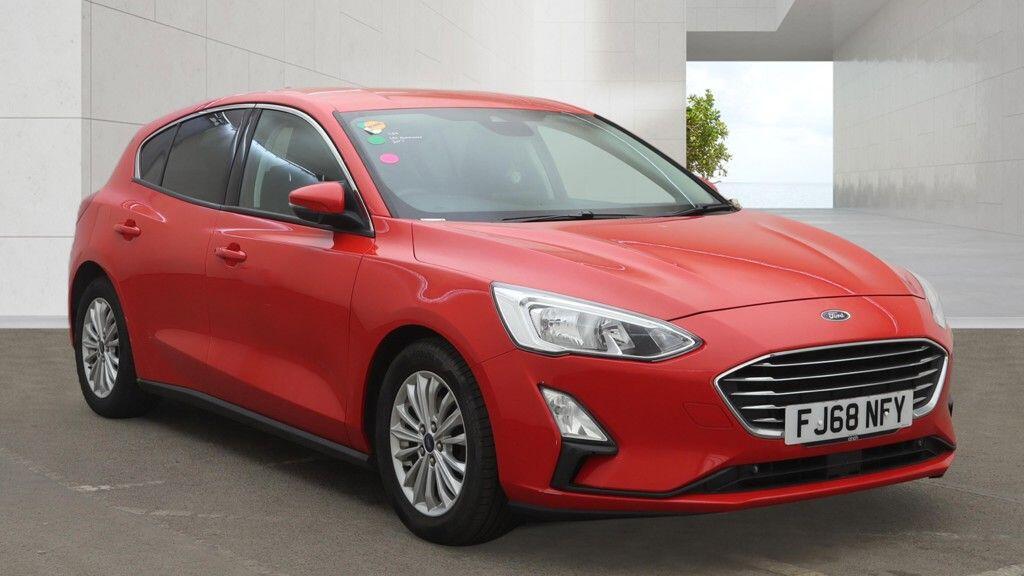 Ford Focus view 2