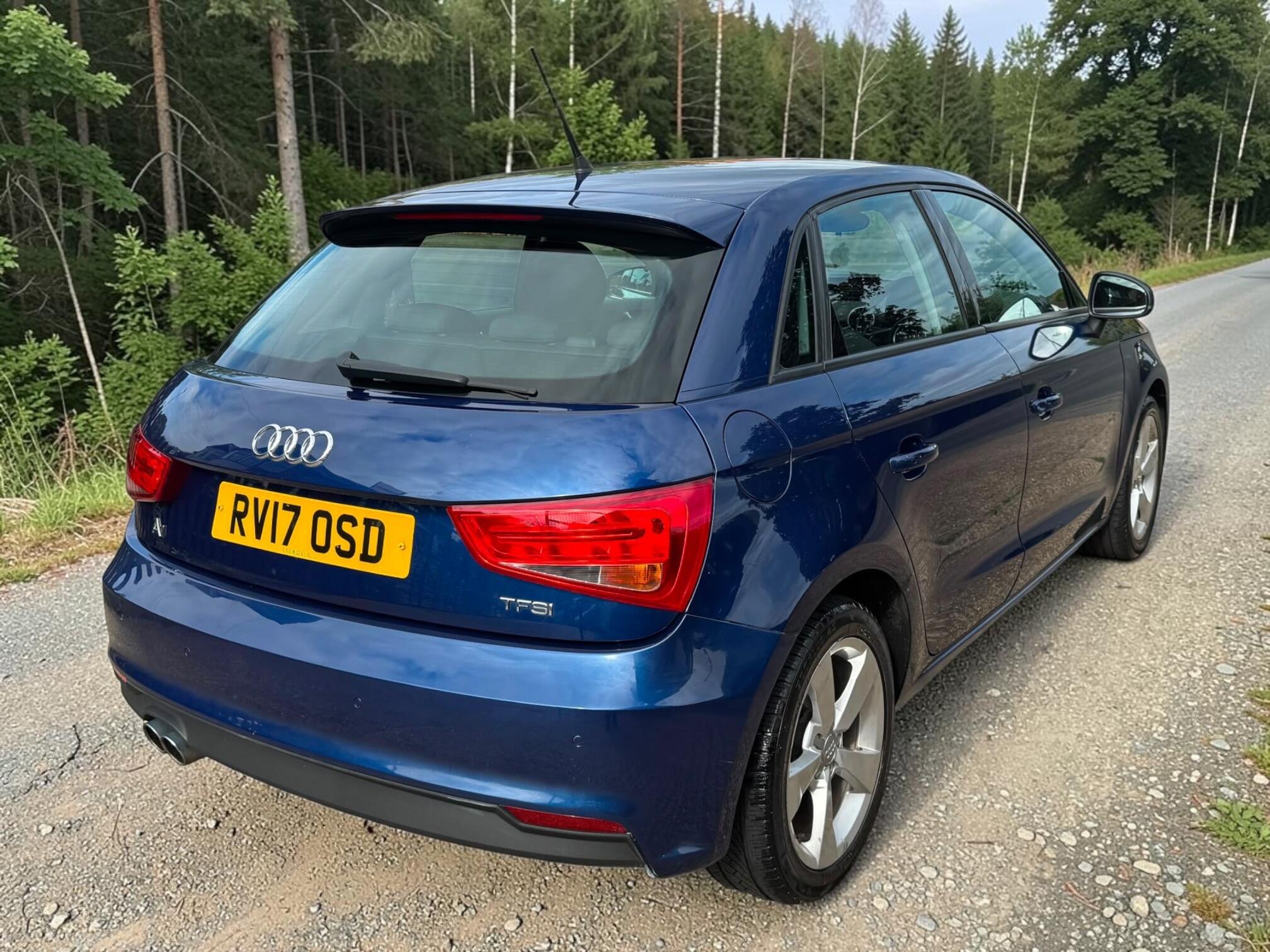 Audi A1 view 11