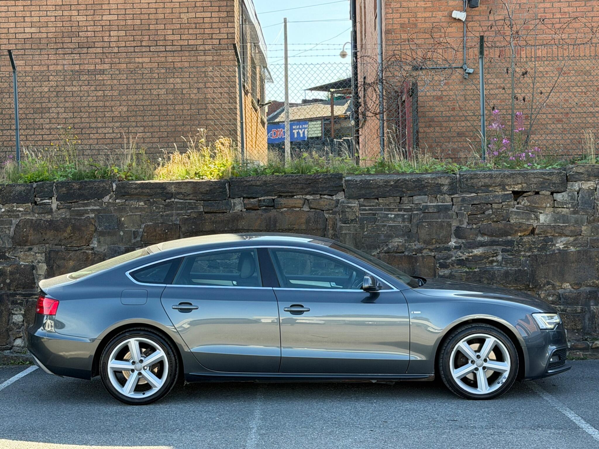 Audi A5 view 8